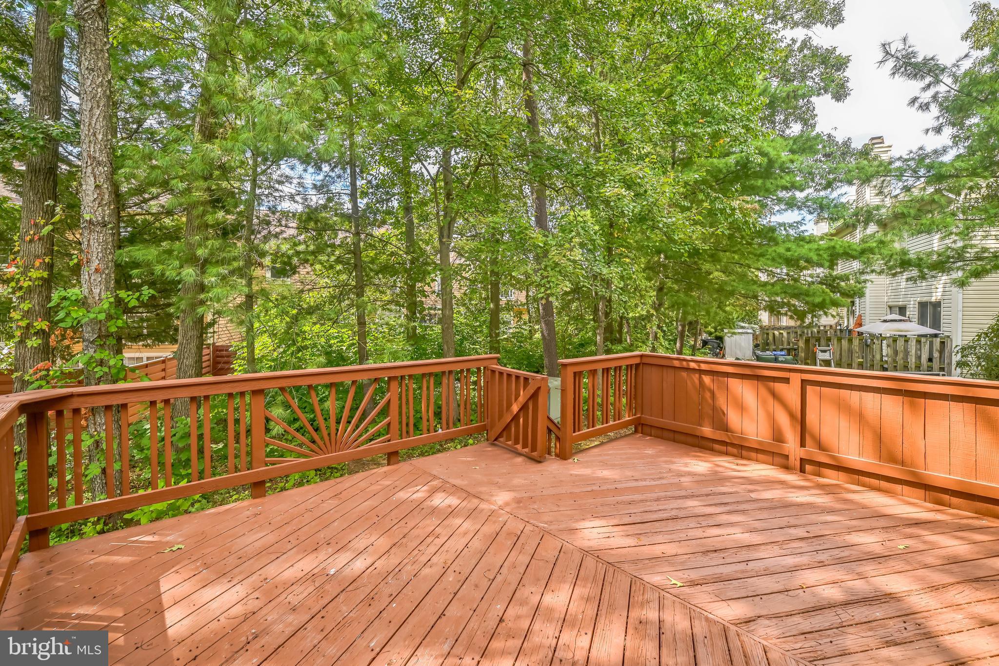 ASHBURN FARM - Residential