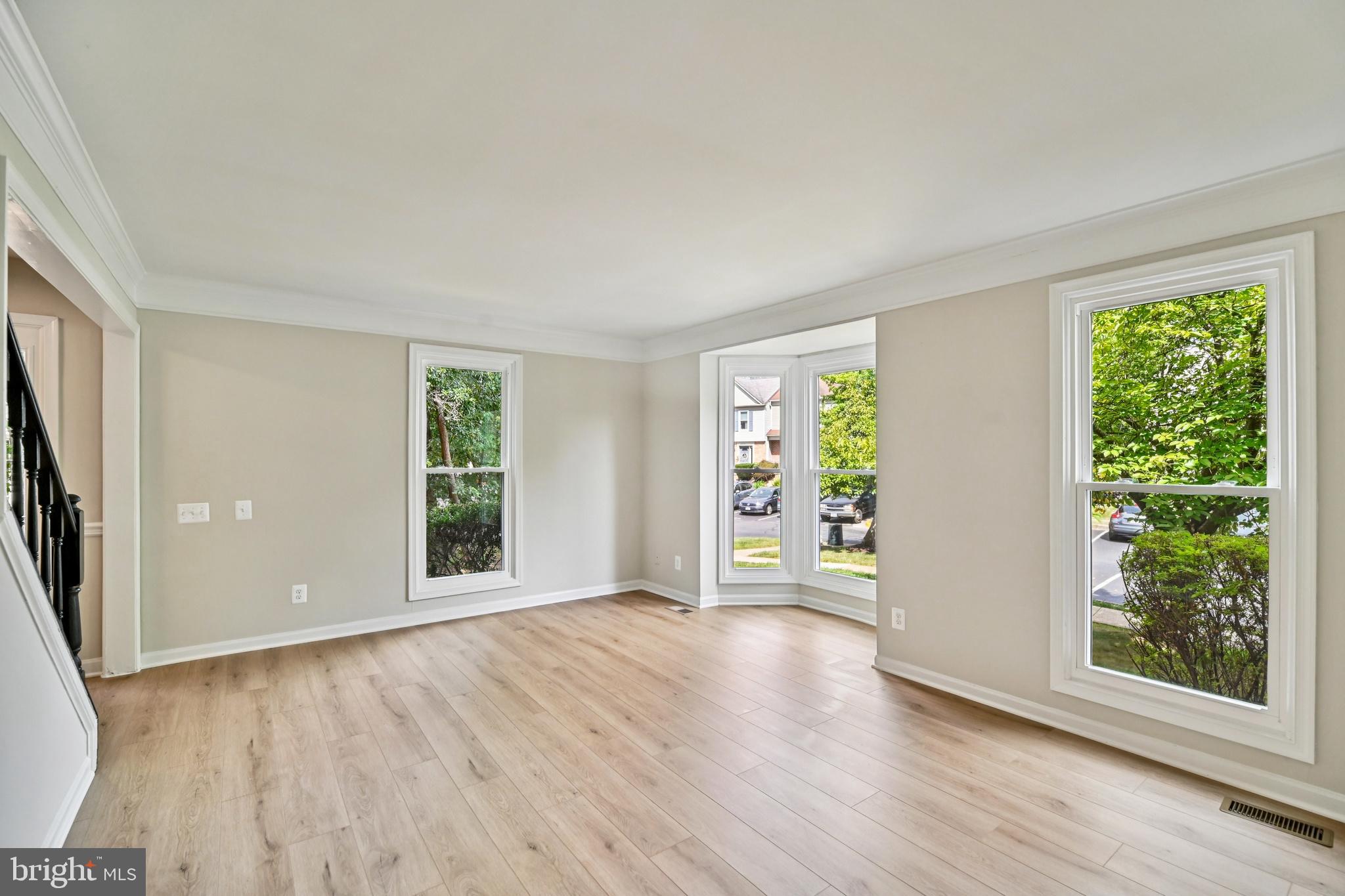 ASHBURN FARM - Residential