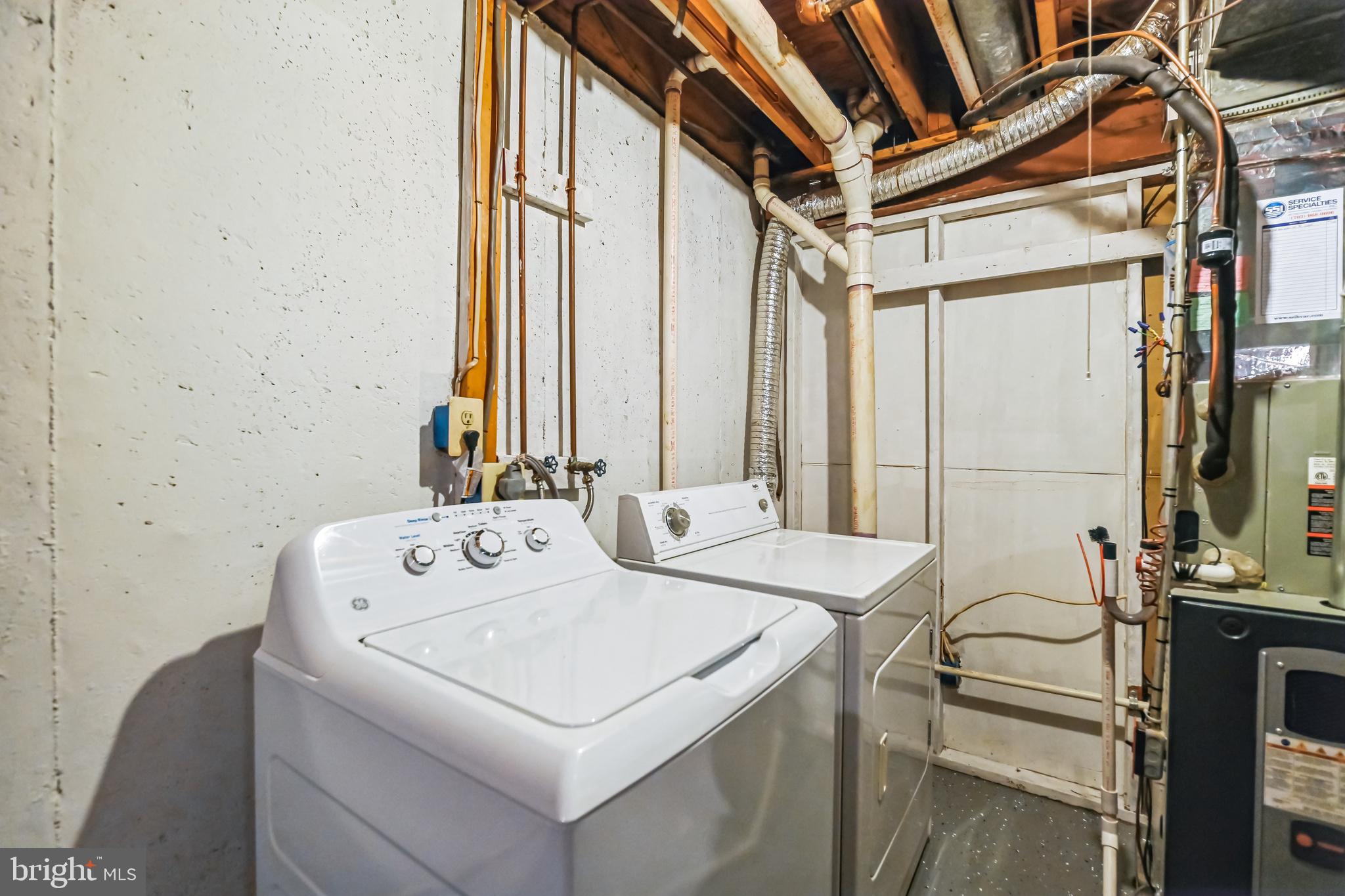 ASHBURN FARM - Residential