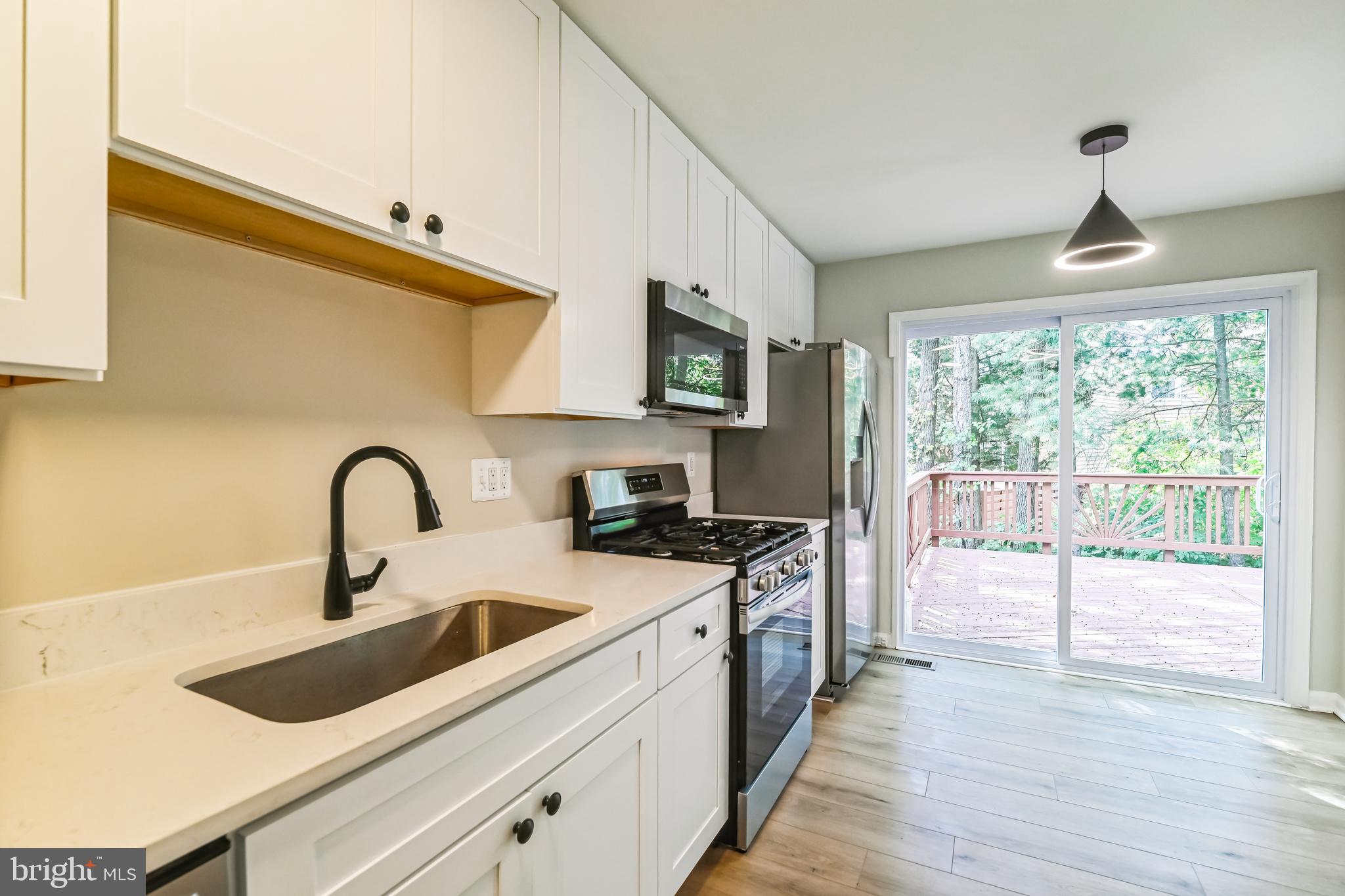 43866 LABURNUM SQUARE