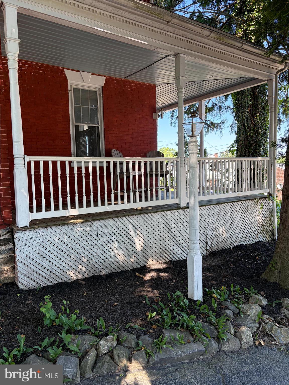 138 E NEW STREET