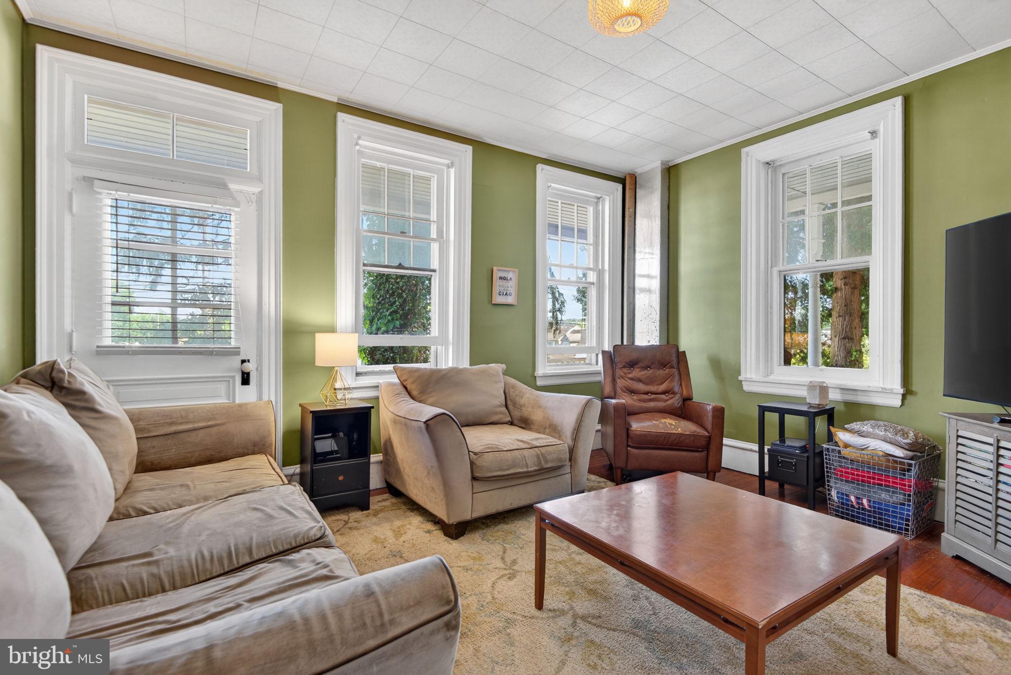 138 E NEW STREET
