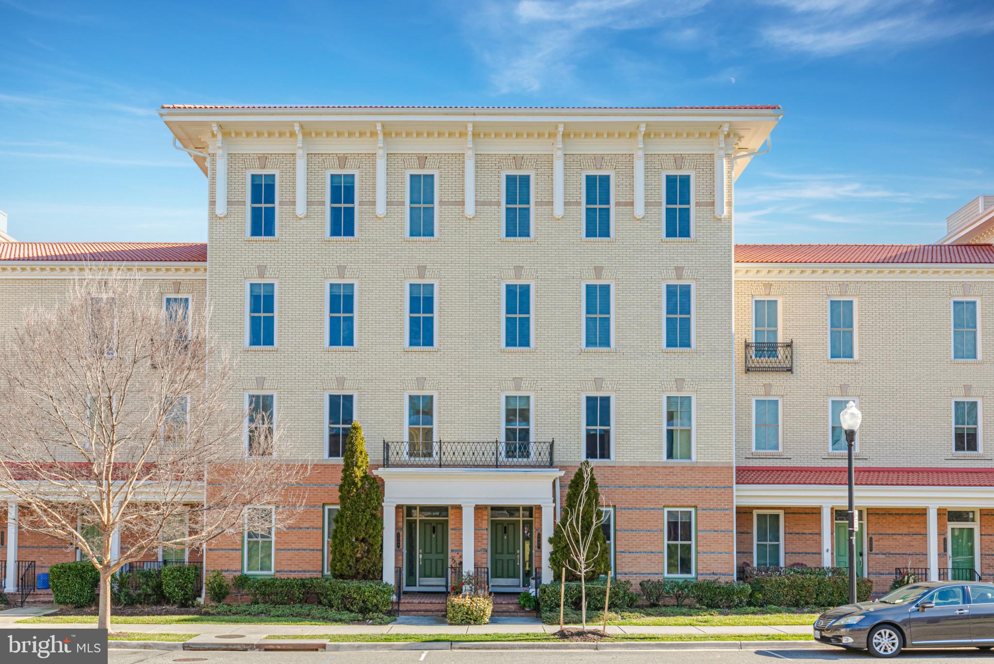 POTOMAC YARD BY PULTE HOMES - Residential