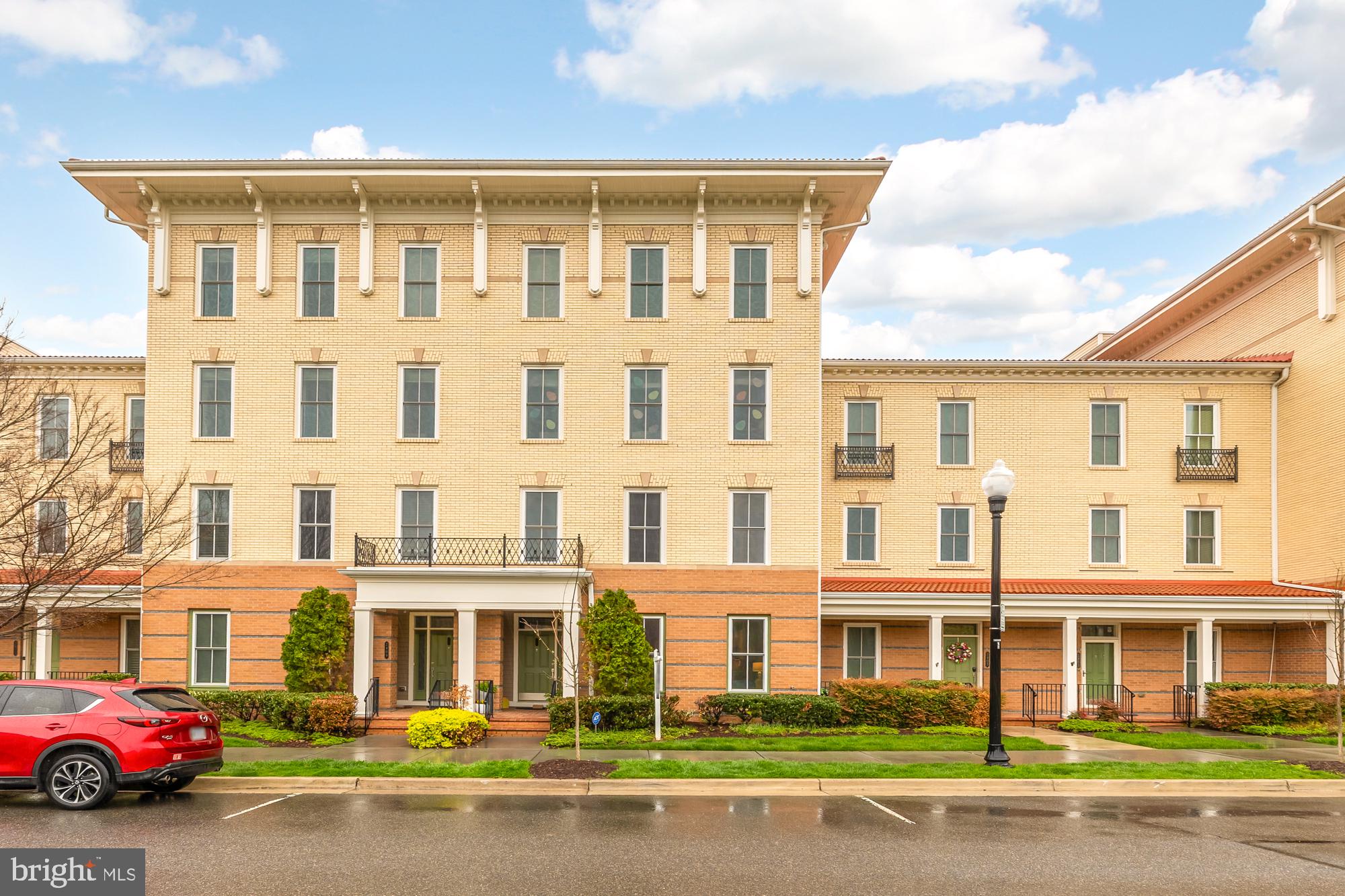 POTOMAC YARD BY PULTE HOMES - Residential