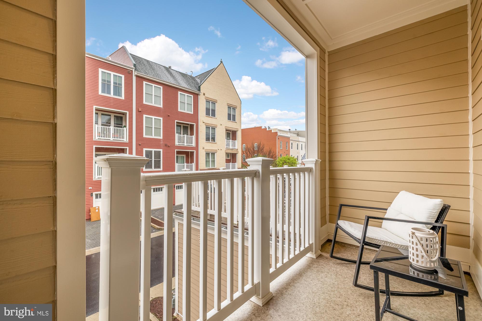 POTOMAC YARD BY PULTE HOMES - Residential