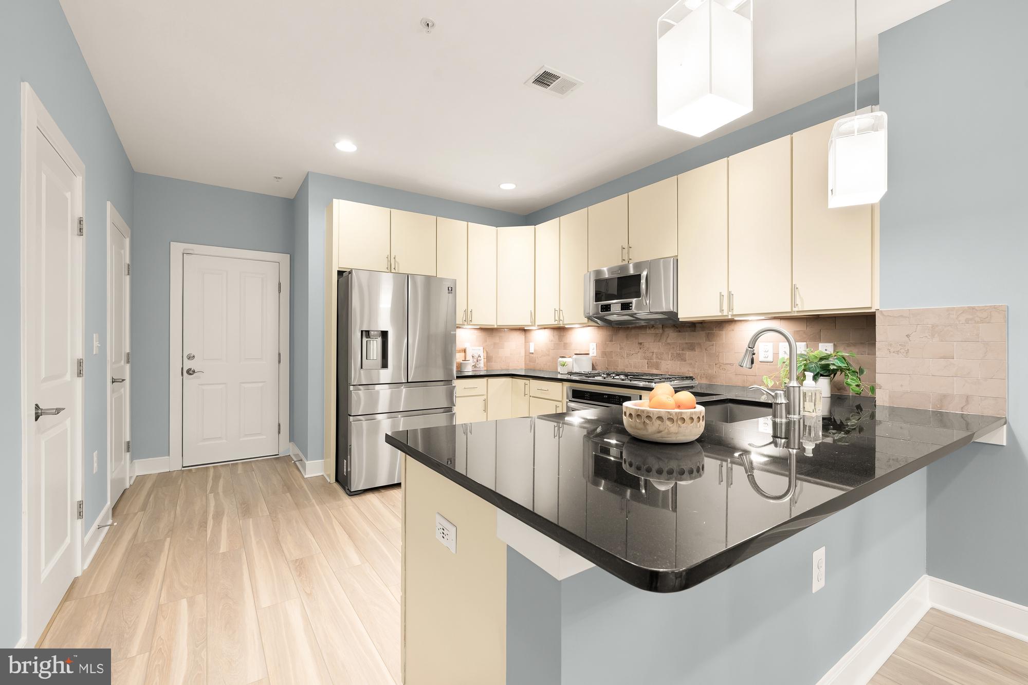 POTOMAC YARD BY PULTE HOMES - Residential