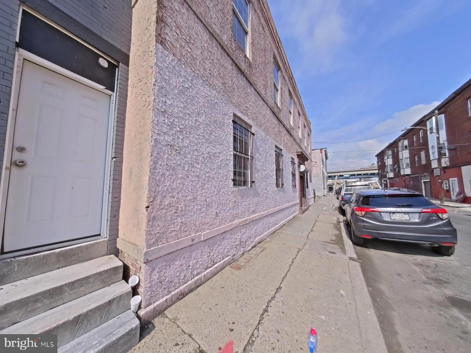 FRANKFORD - Commercial Sale