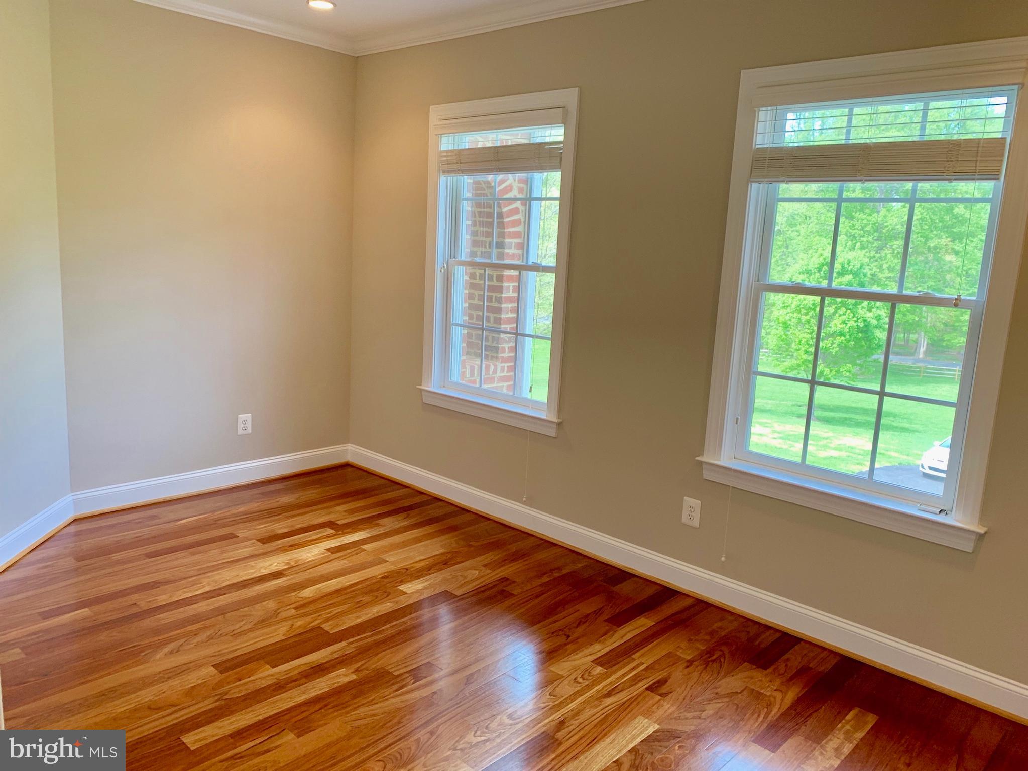 CLIFTON - Residential