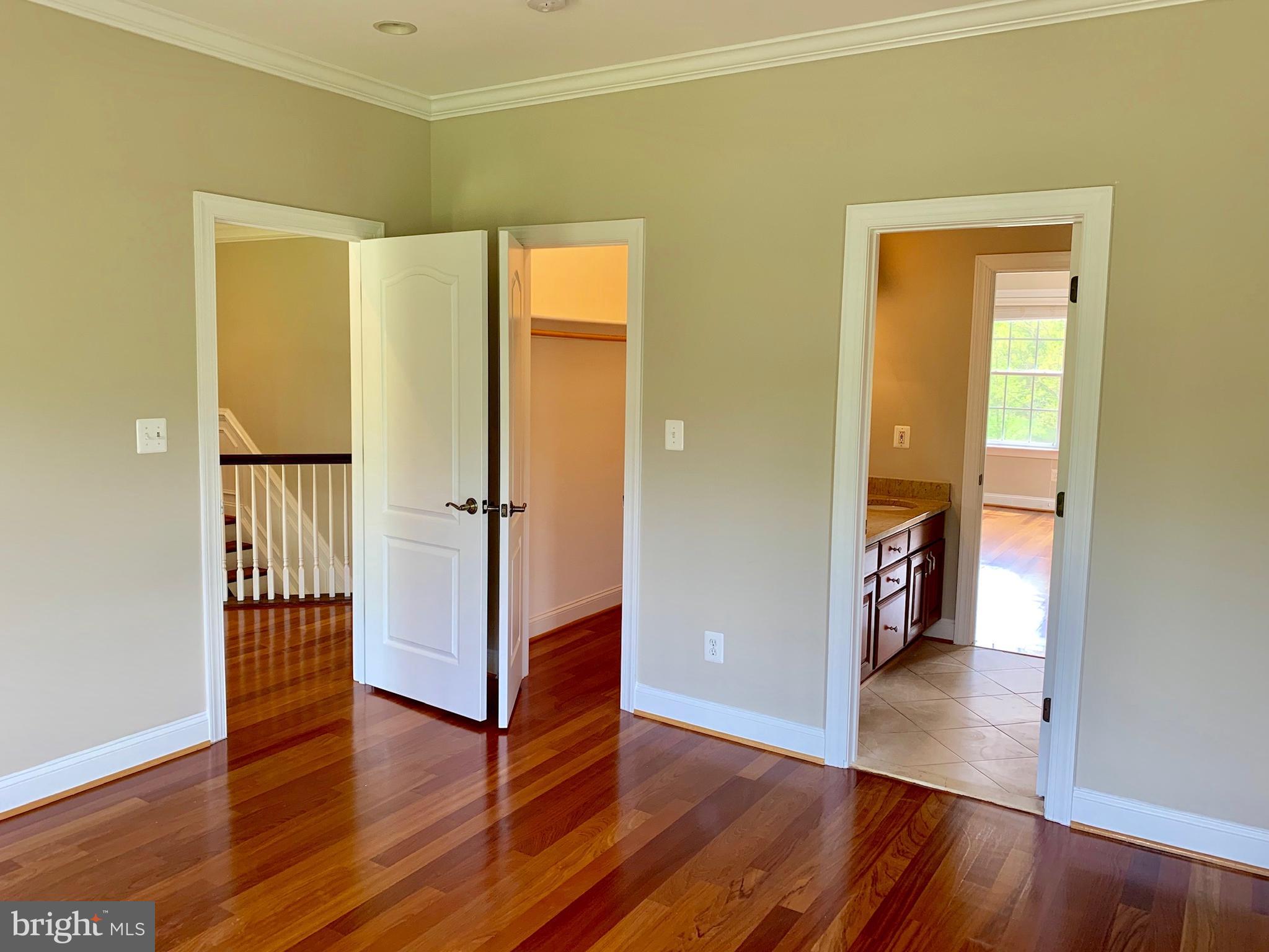 CLIFTON - Residential