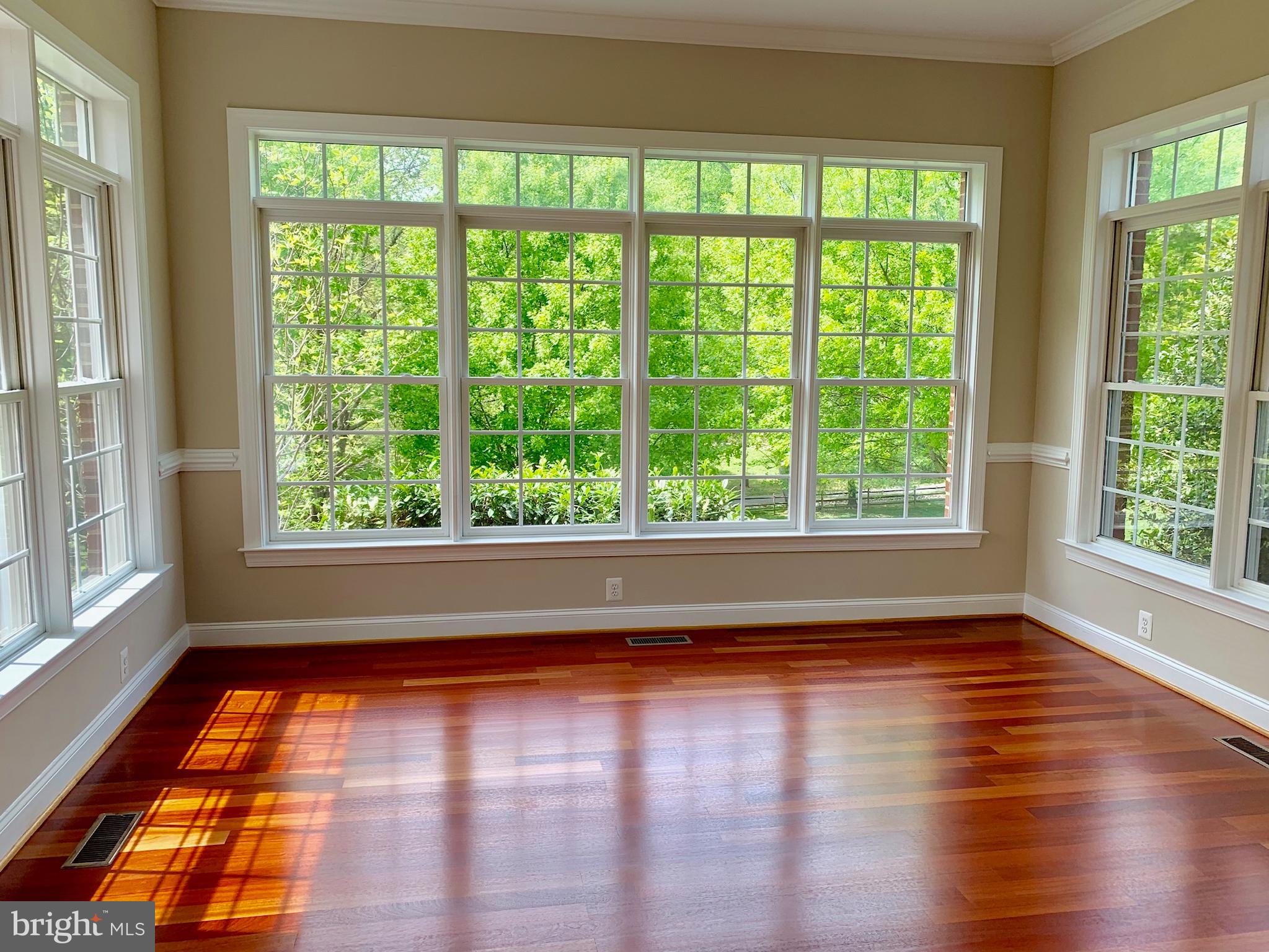 CLIFTON - Residential