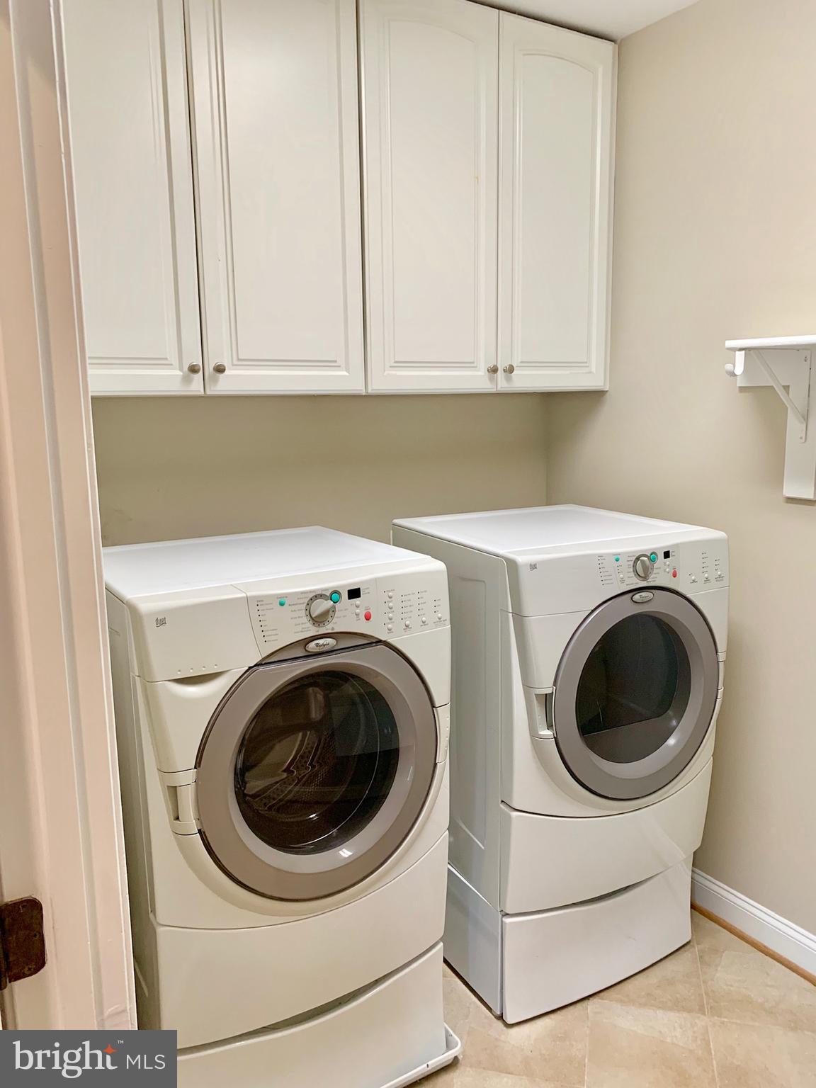 CLIFTON - Residential