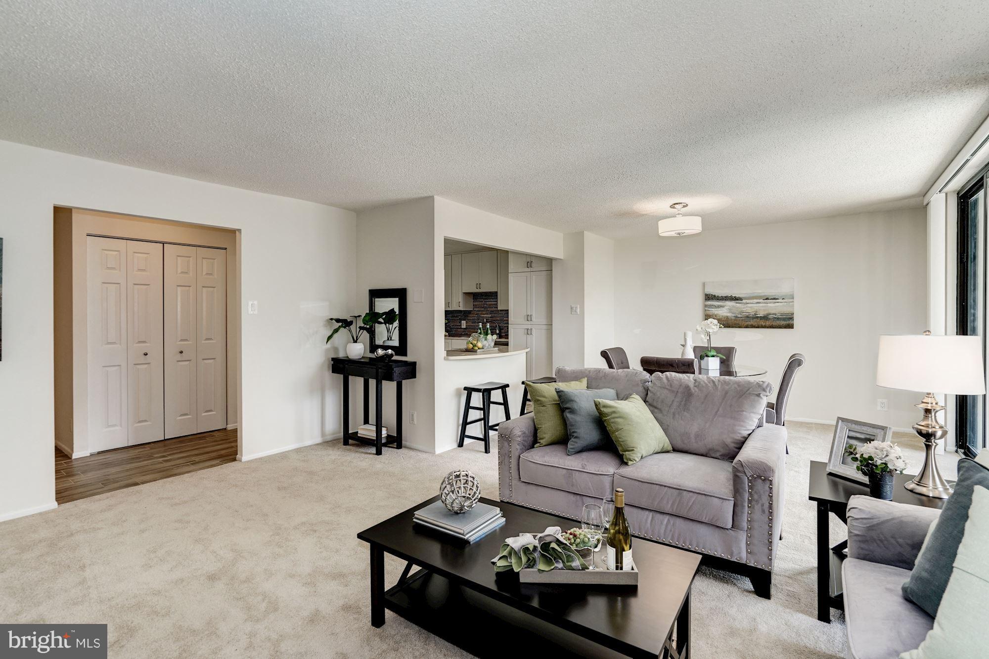 MCLEAN HOUSE - Residential