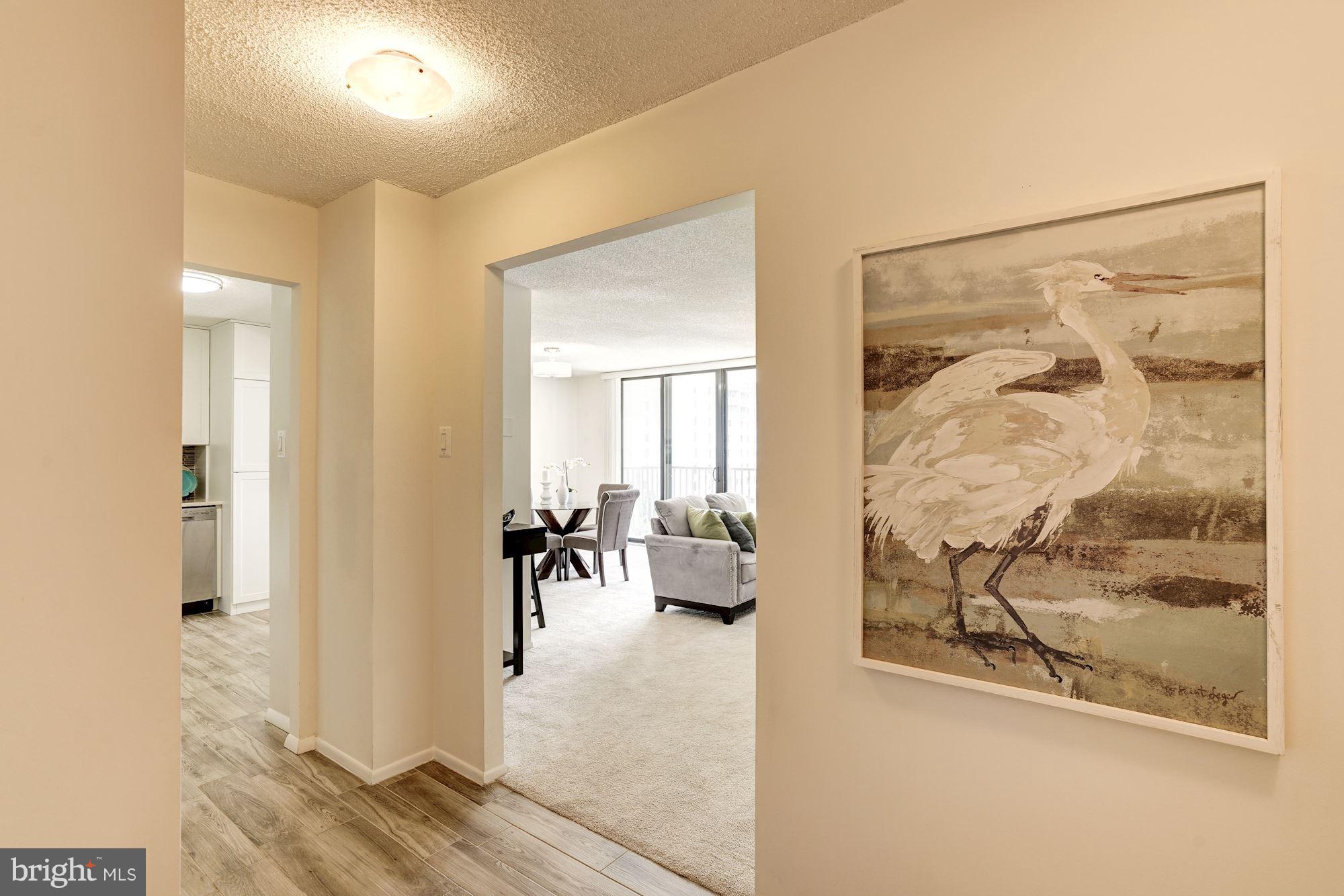 MCLEAN HOUSE - Residential