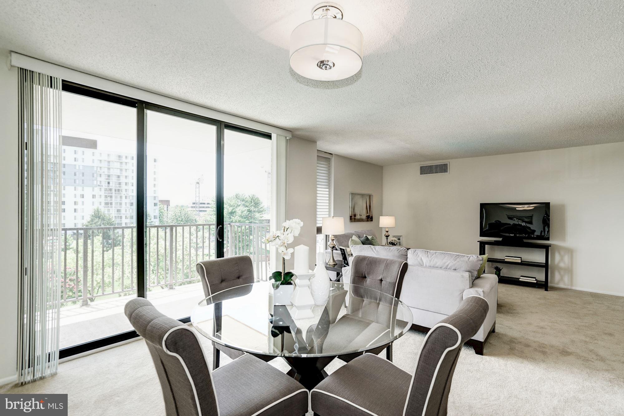 MCLEAN HOUSE - Residential