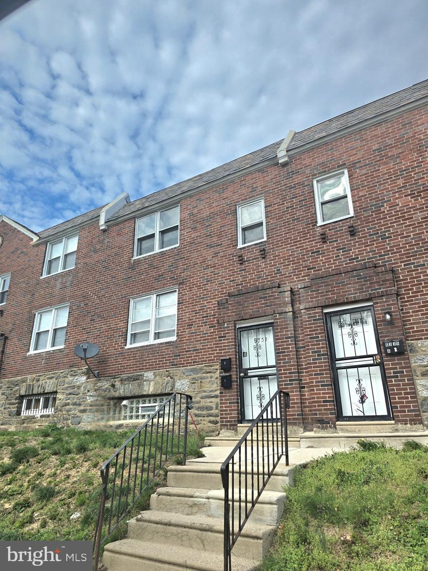 Great investment opportunity in East Germantown! 💼 Perfect for investors and first-time homebuyers 🏡. This multifamily property features spacious units, each offering 1 bedroom, 1 bathroom, and a kitchen. The large open basement provides excellent storage space and includes room for parking one vehicle 🚗. Ideal for an owner-occupant—live in one unit and generate income from the others 💰. Property includes central heating, with the option to easily convert to central A/C by adding a condenser ❄️. Don’t miss this value-add opportunity!