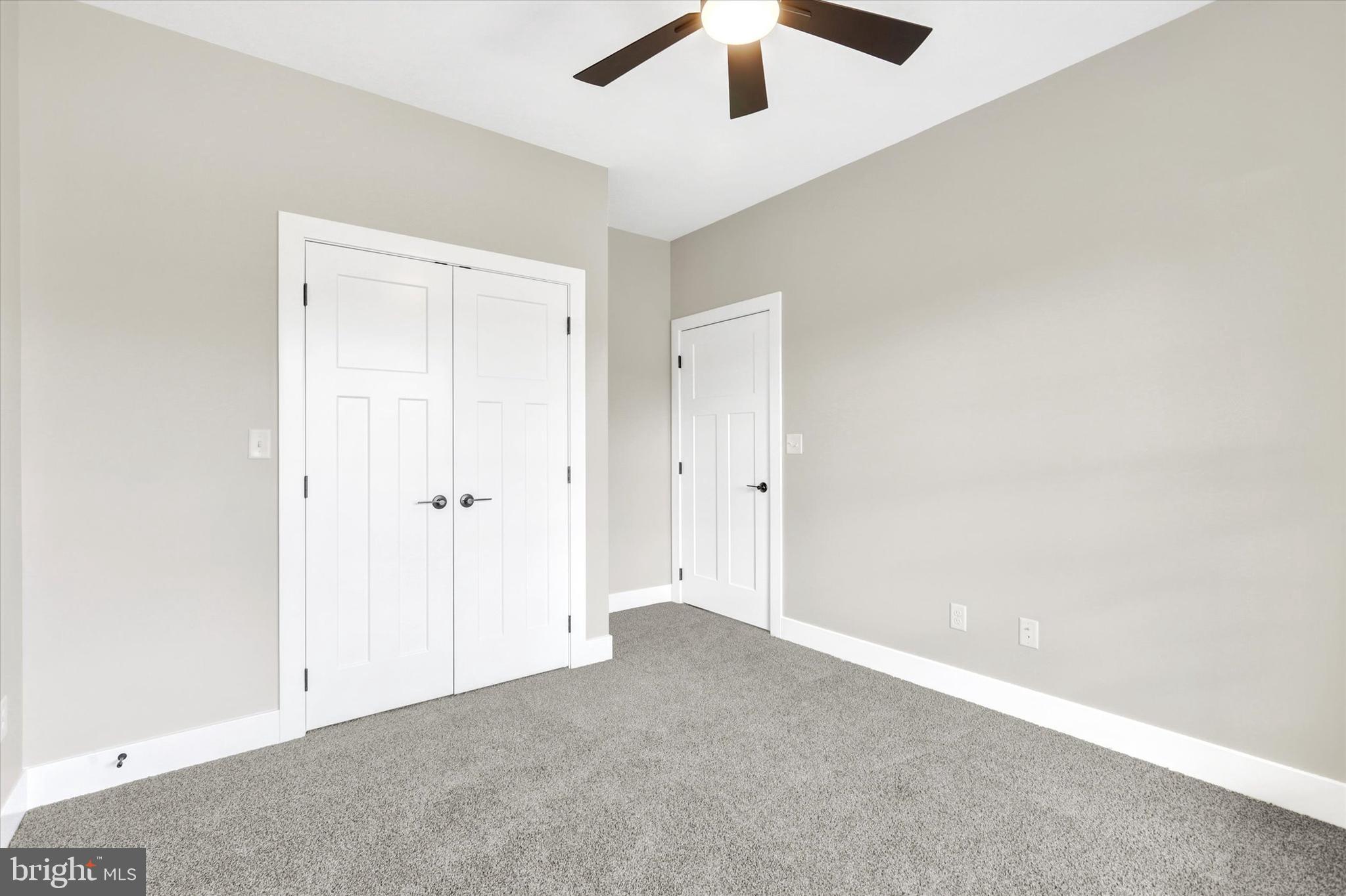 PENN NATIONAL GOLF COURSE COMMUNITY - Residential