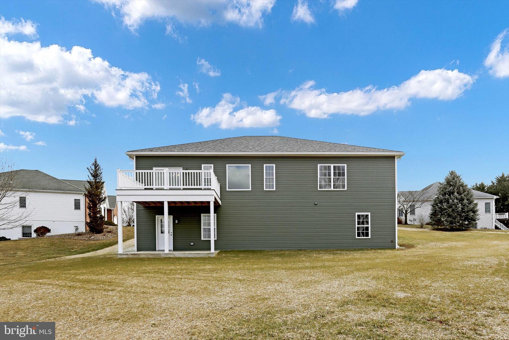 PENN NATIONAL GOLF COURSE COMMUNITY - Residential