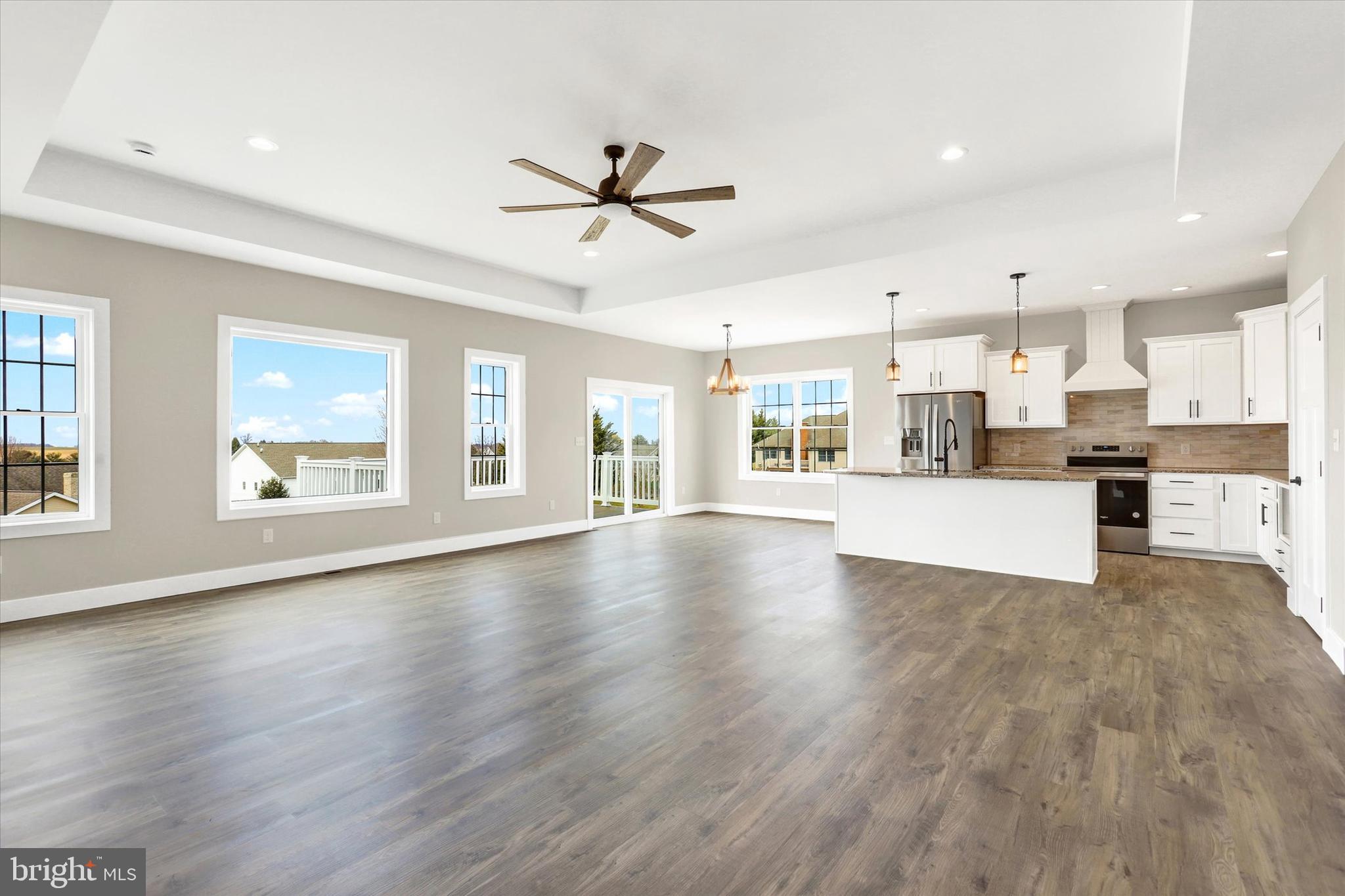 PENN NATIONAL GOLF COURSE COMMUNITY - Residential