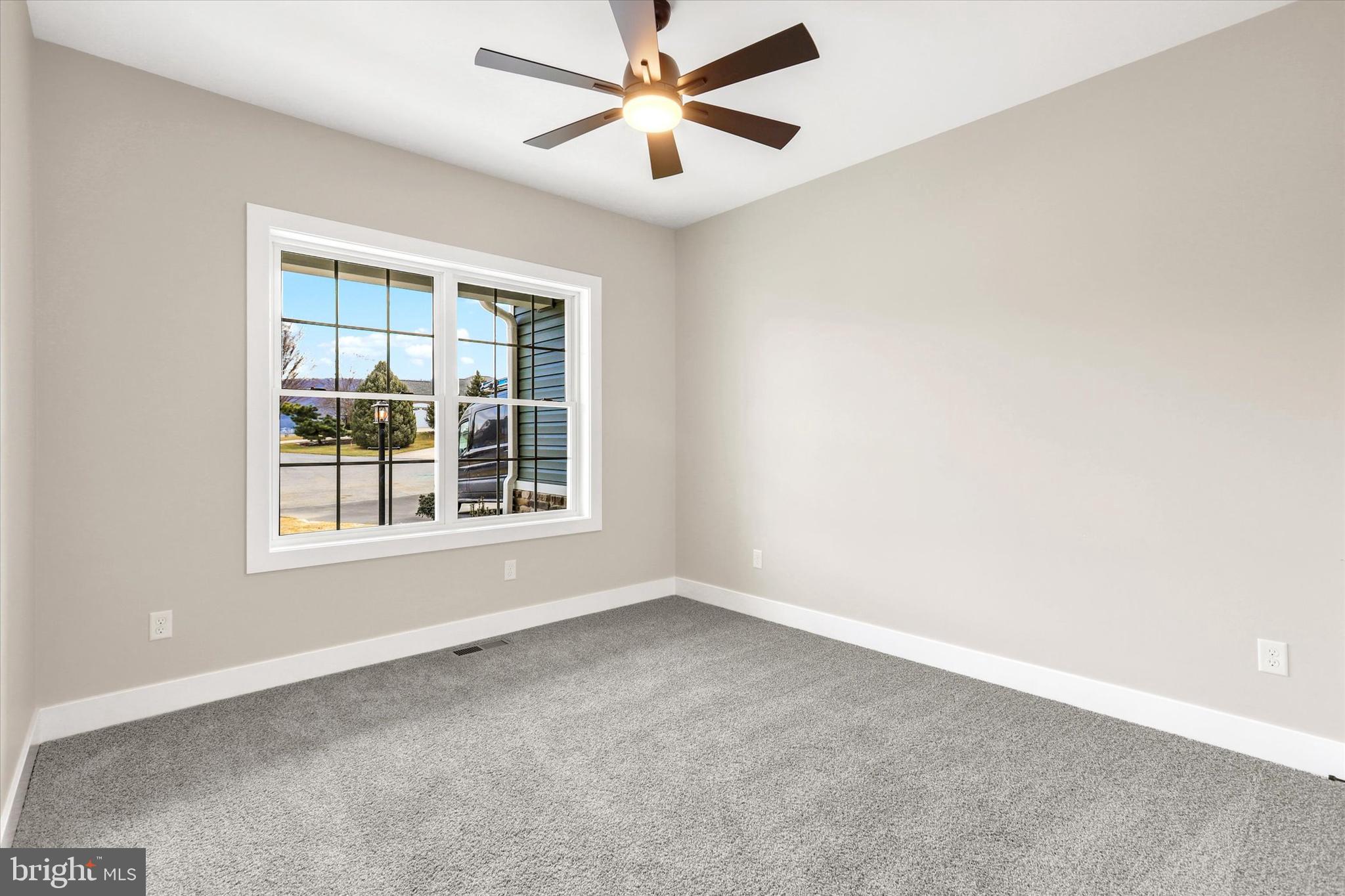 PENN NATIONAL GOLF COURSE COMMUNITY - Residential