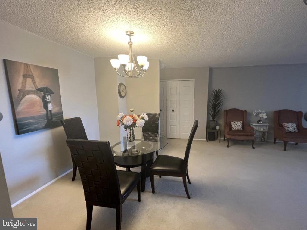 1800 OLD MEADOW ROAD 1215