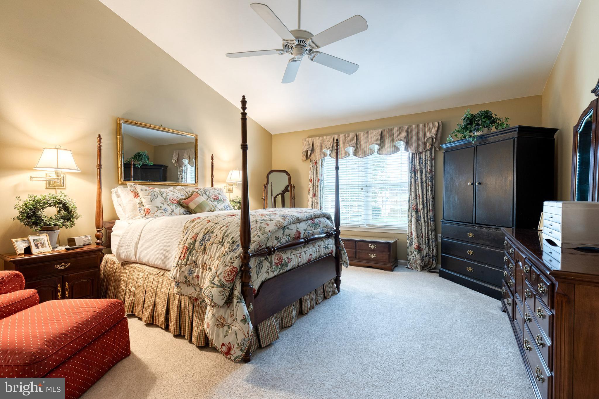 STONE MANOR - Residential