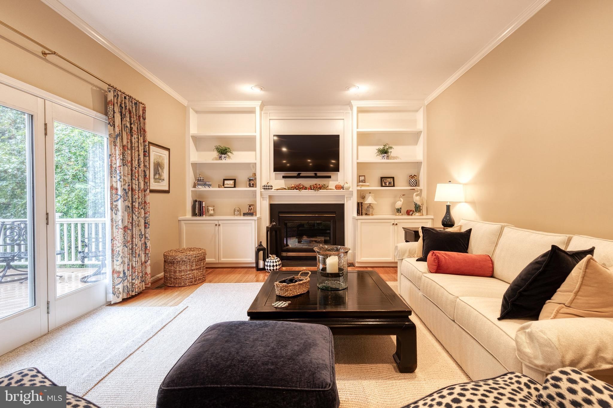 STONE MANOR - Residential