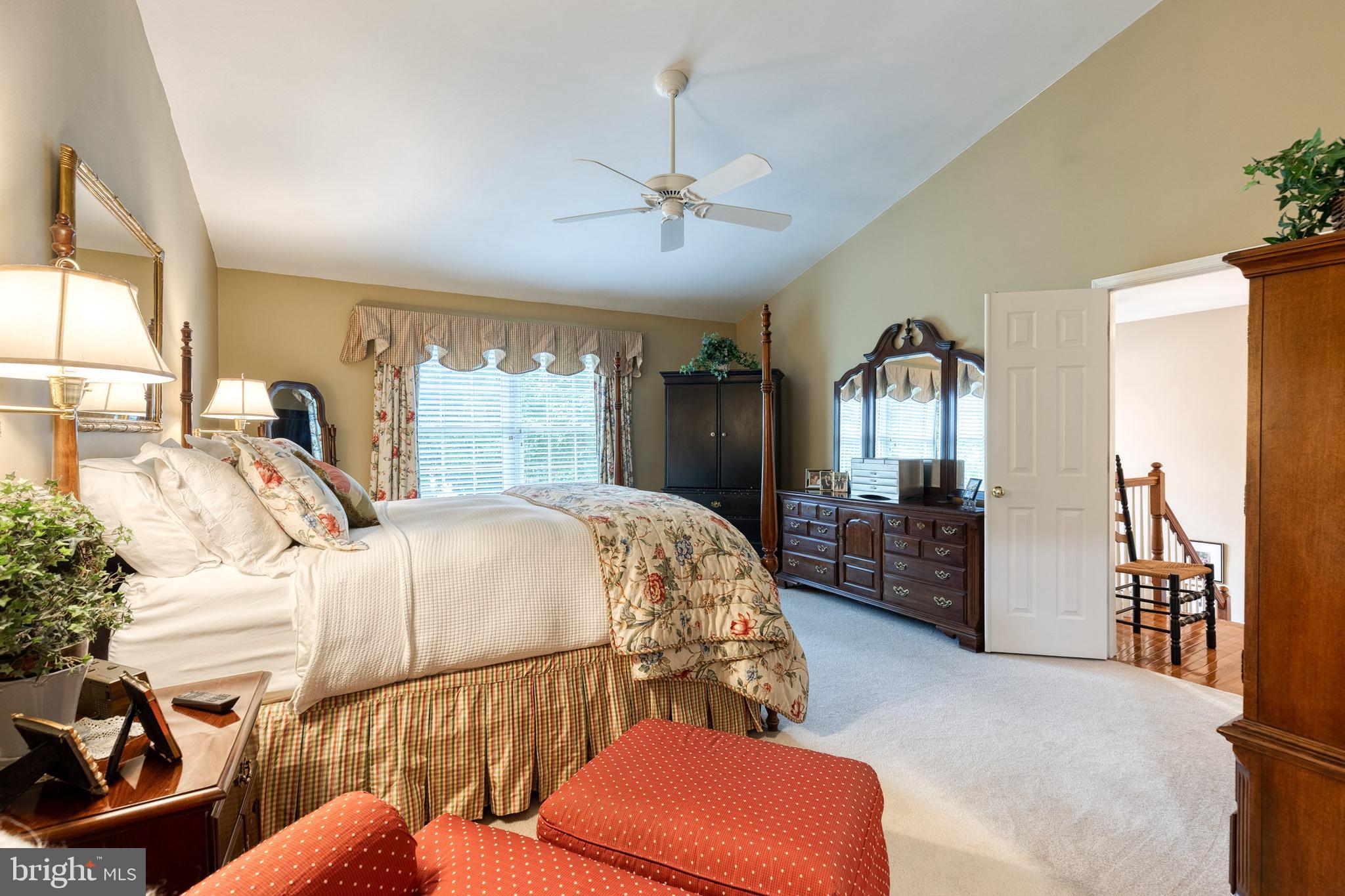 STONE MANOR - Residential