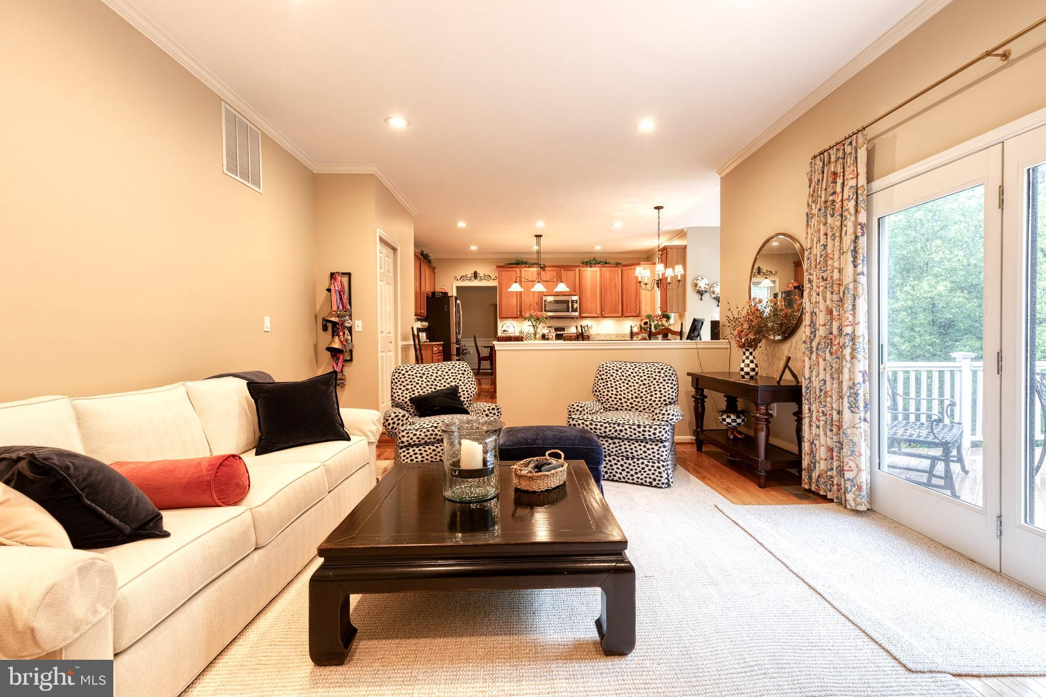 STONE MANOR - Residential