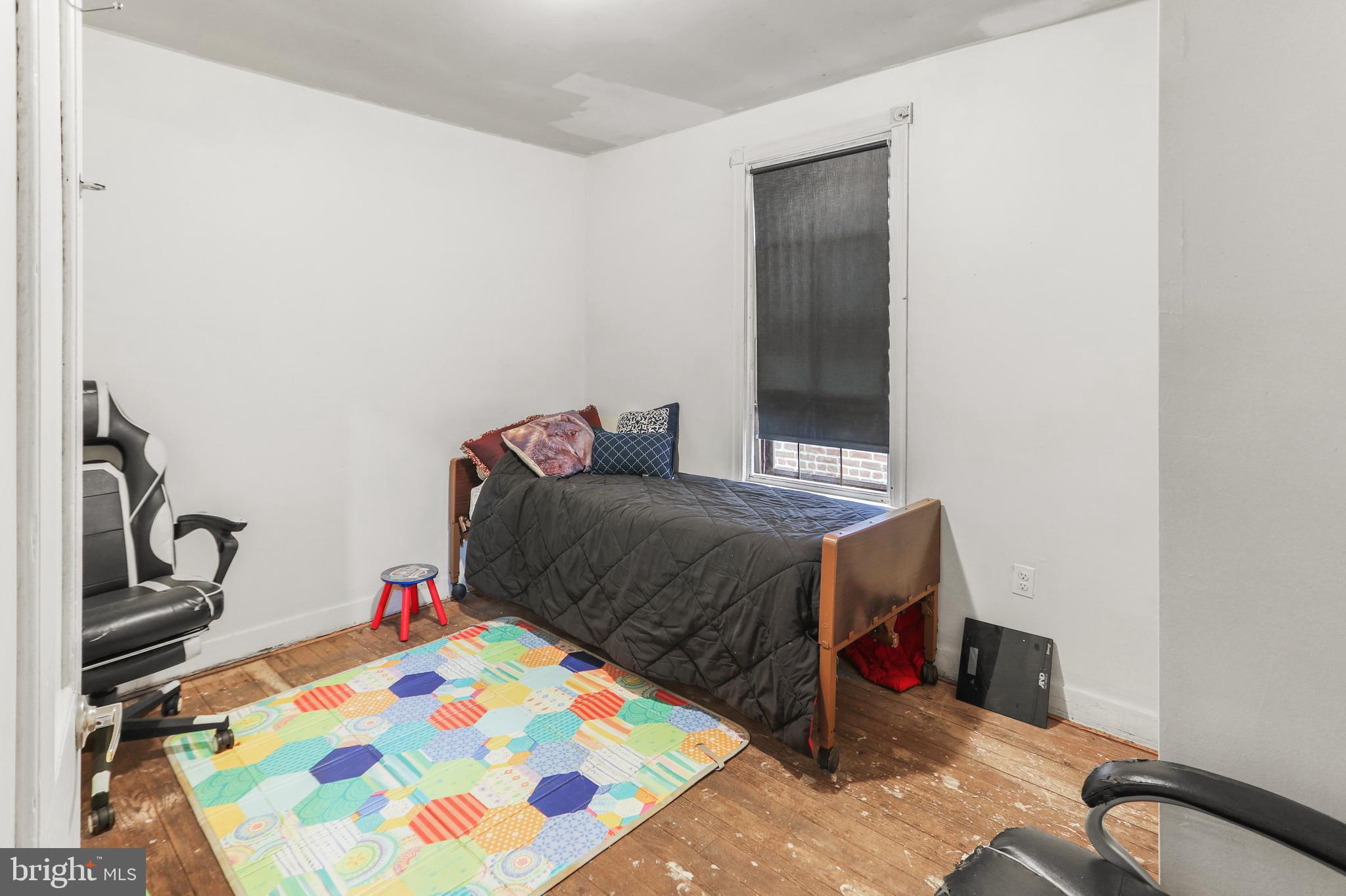 PHILADELPHIA (NORTHWEST) - Residential