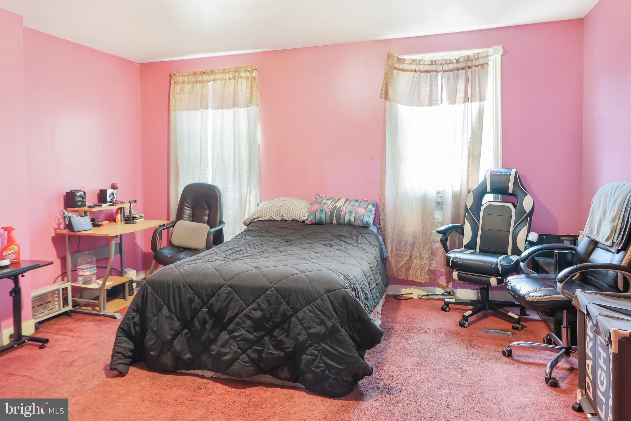 PHILADELPHIA (NORTHWEST) - Residential