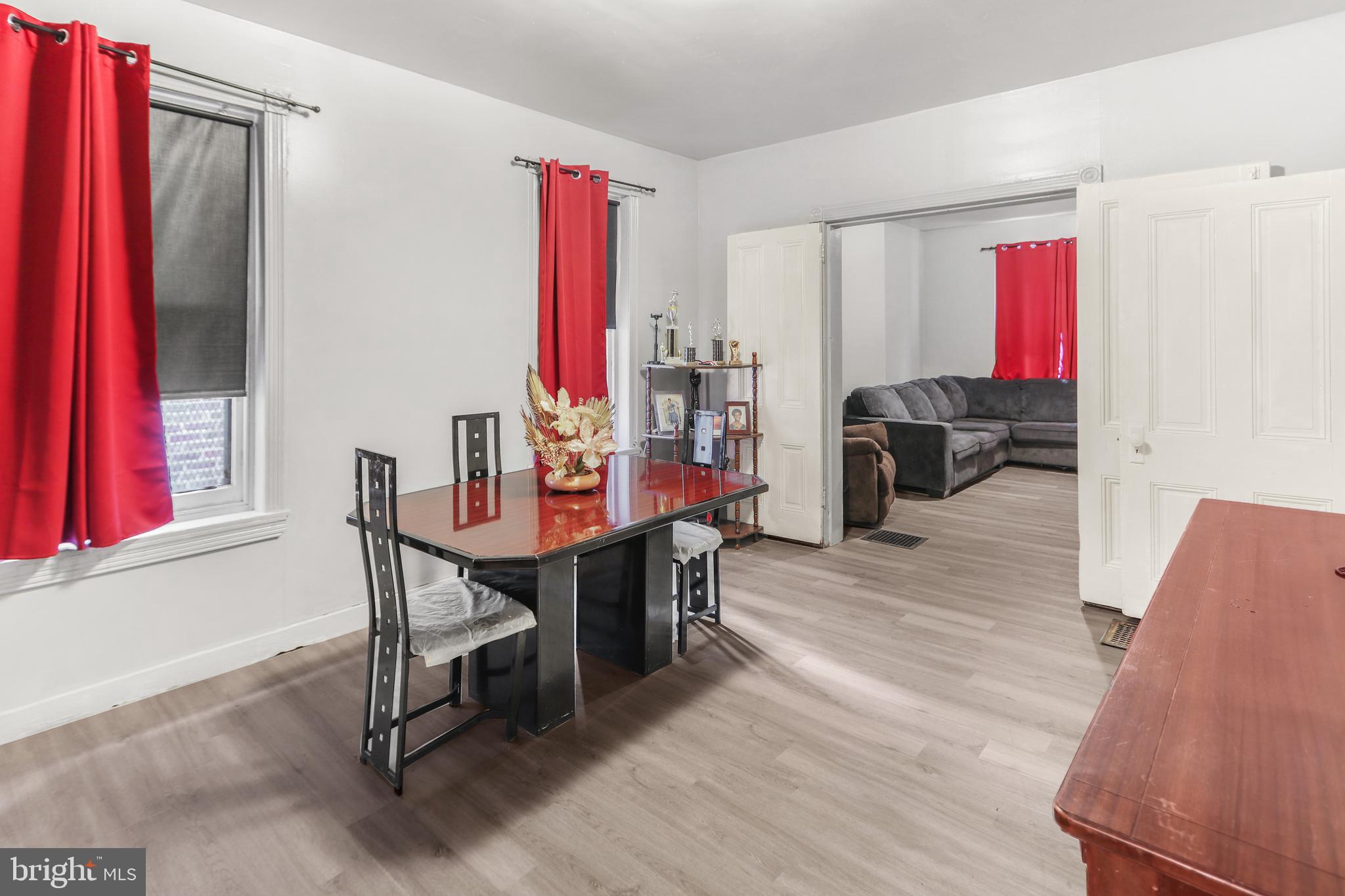 PHILADELPHIA (NORTHWEST) - Residential