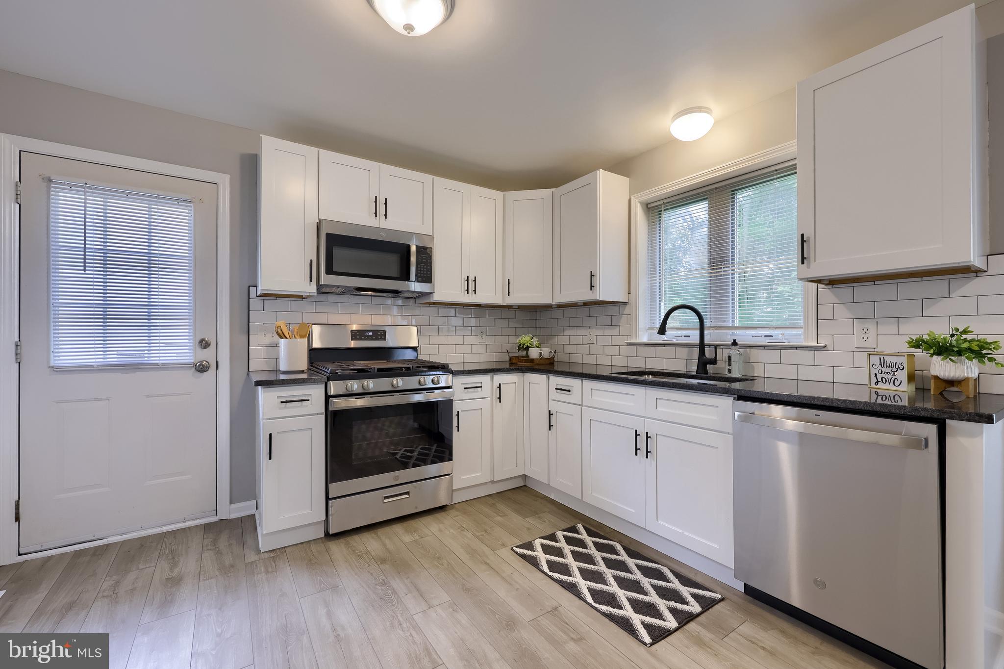 LANCASTER - Residential