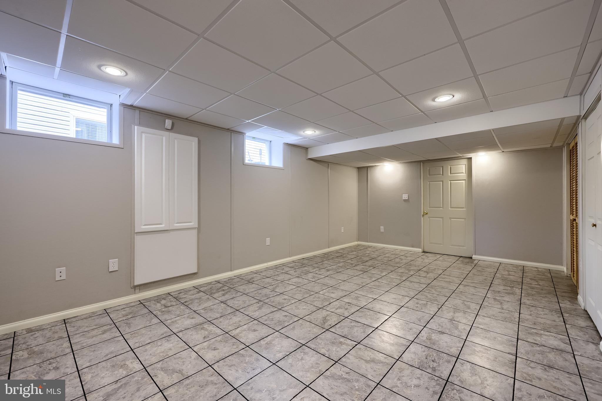 LANCASTER - Residential