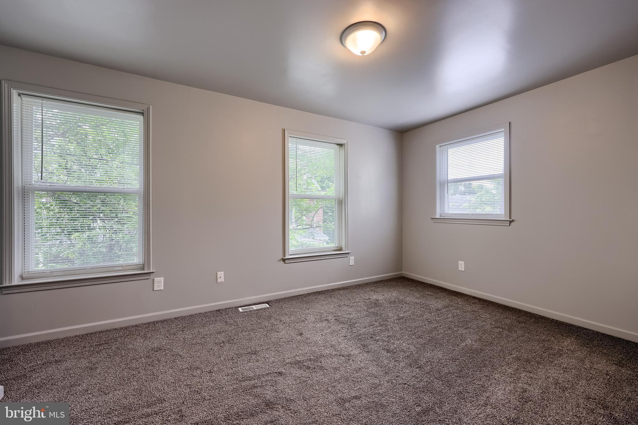 LANCASTER - Residential