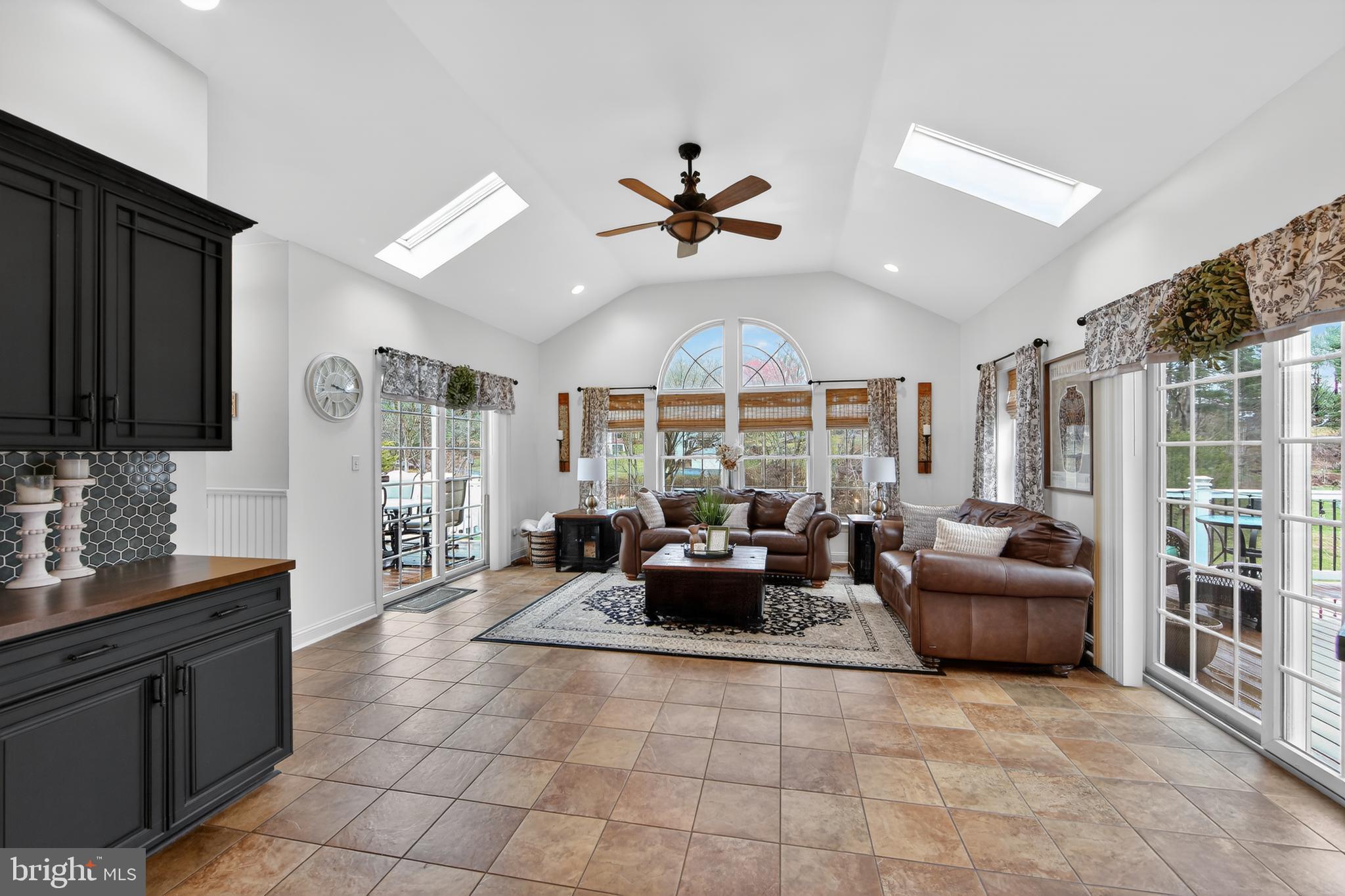 ALVERNO VALLEY FRM - Residential