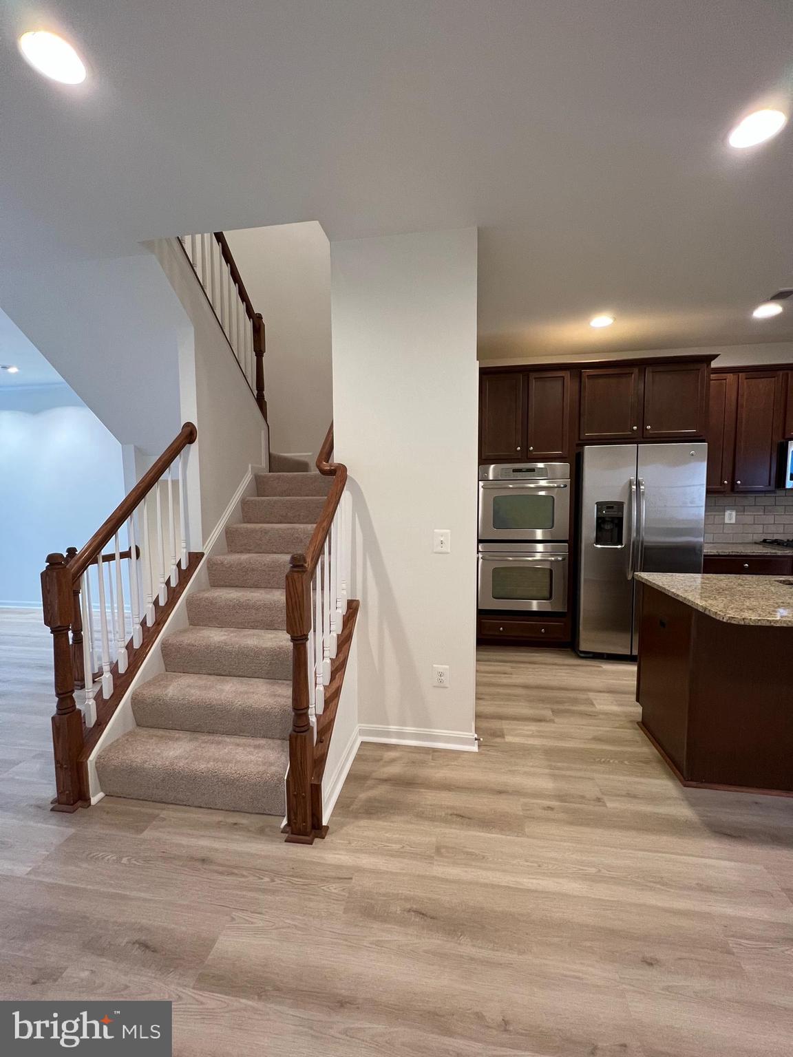 BROADLANDS STATION - Residential