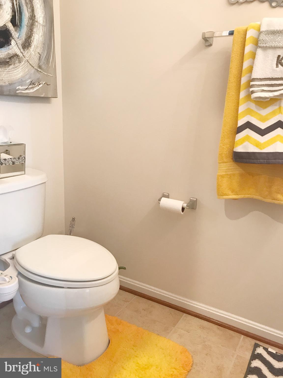 BROADLANDS STATION - Residential