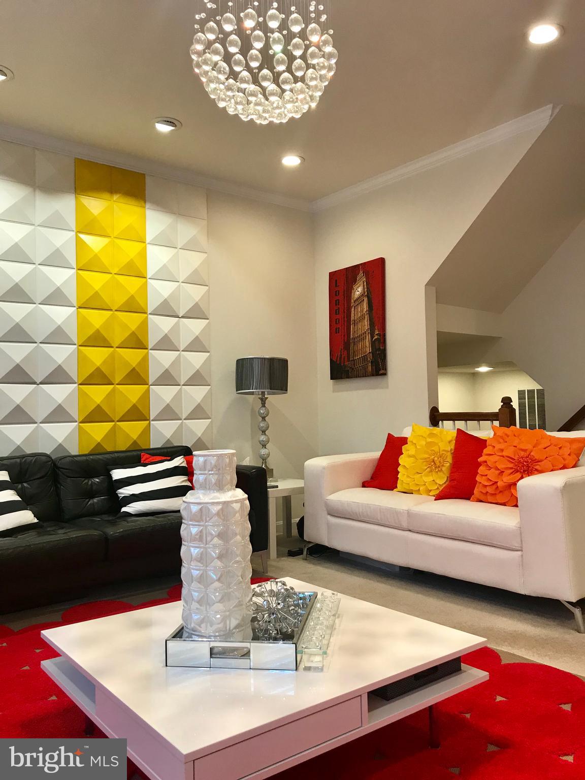 BROADLANDS STATION - Residential