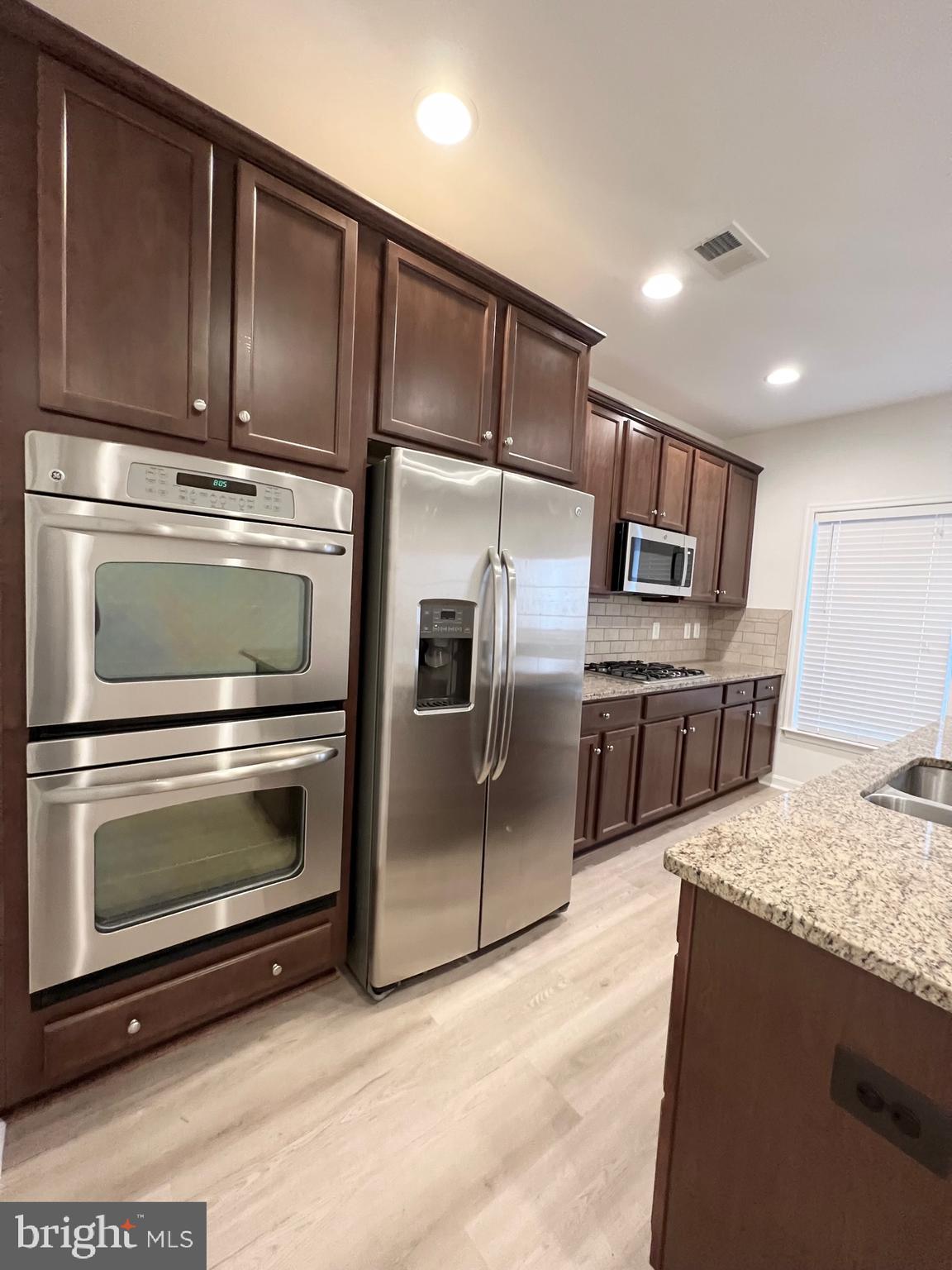 BROADLANDS STATION - Residential