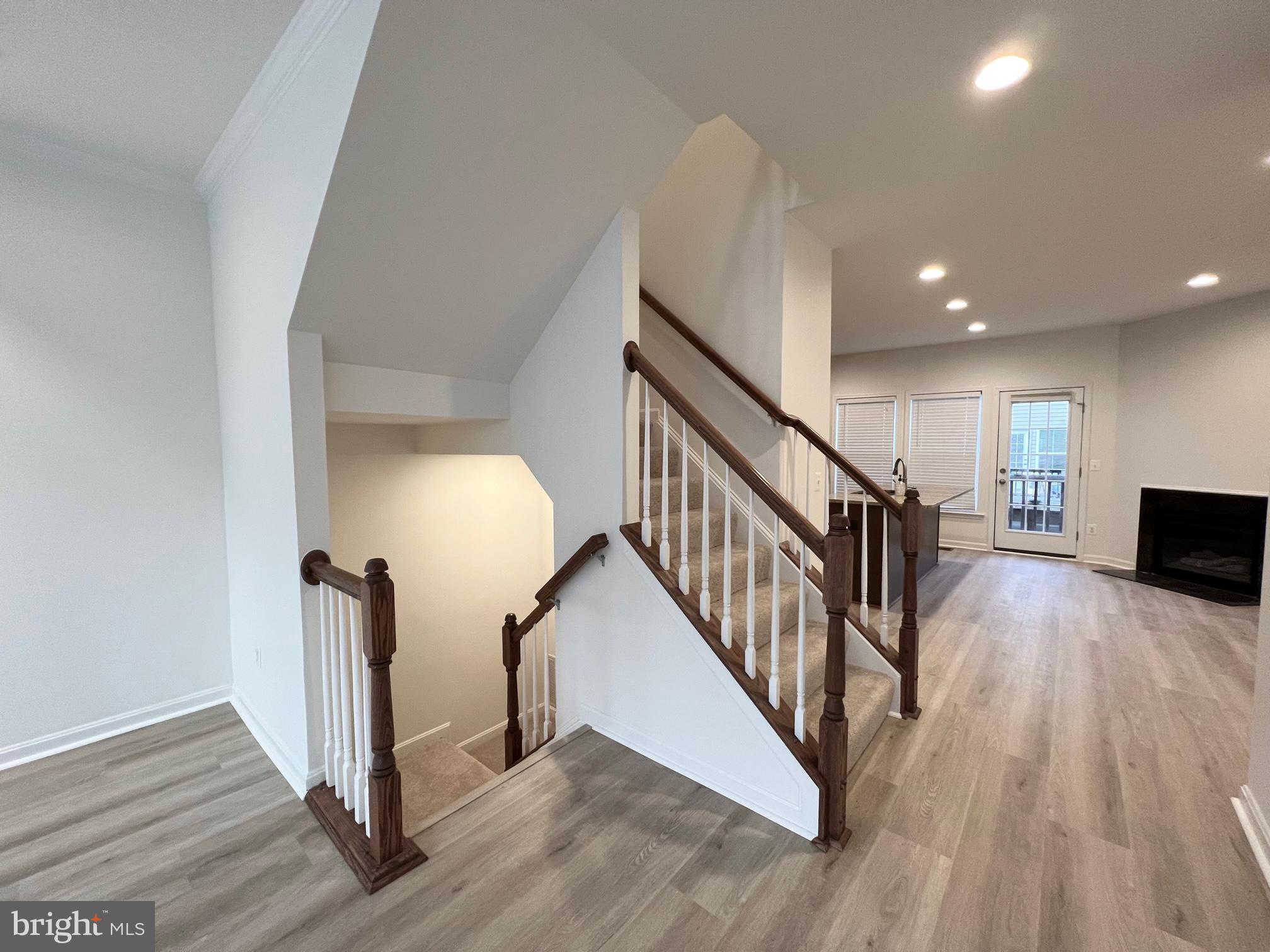 BROADLANDS STATION - Residential