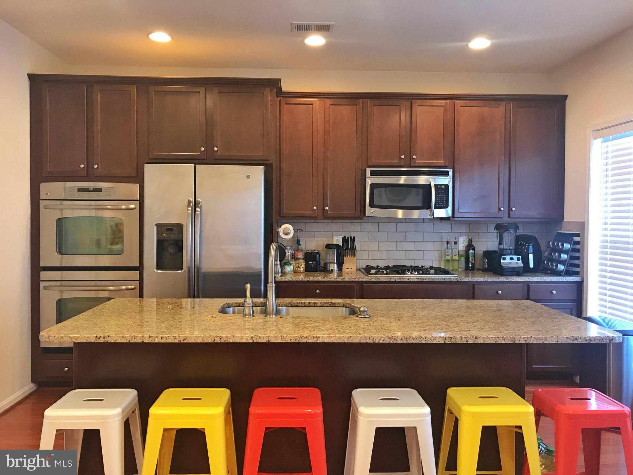 BROADLANDS STATION - Residential