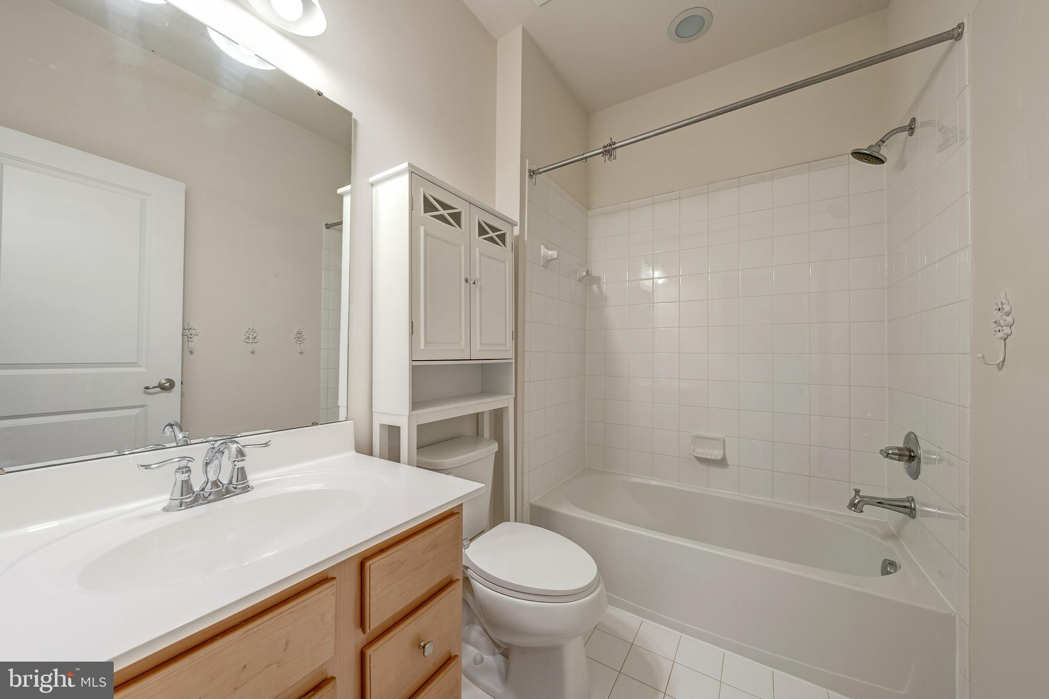 WESTRIDGE - Residential Lease