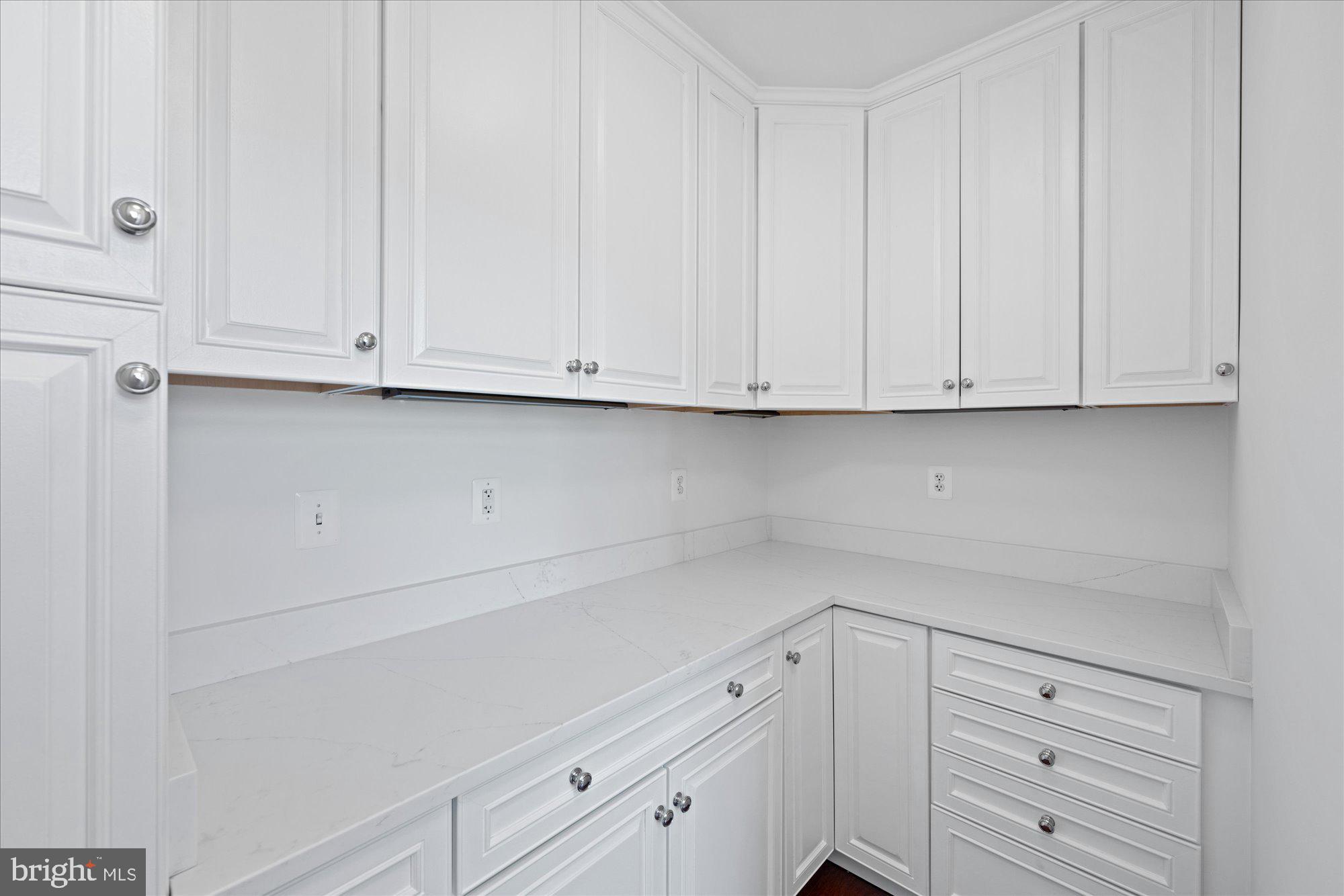 PALLADIUM AT MCLEAN - Residential