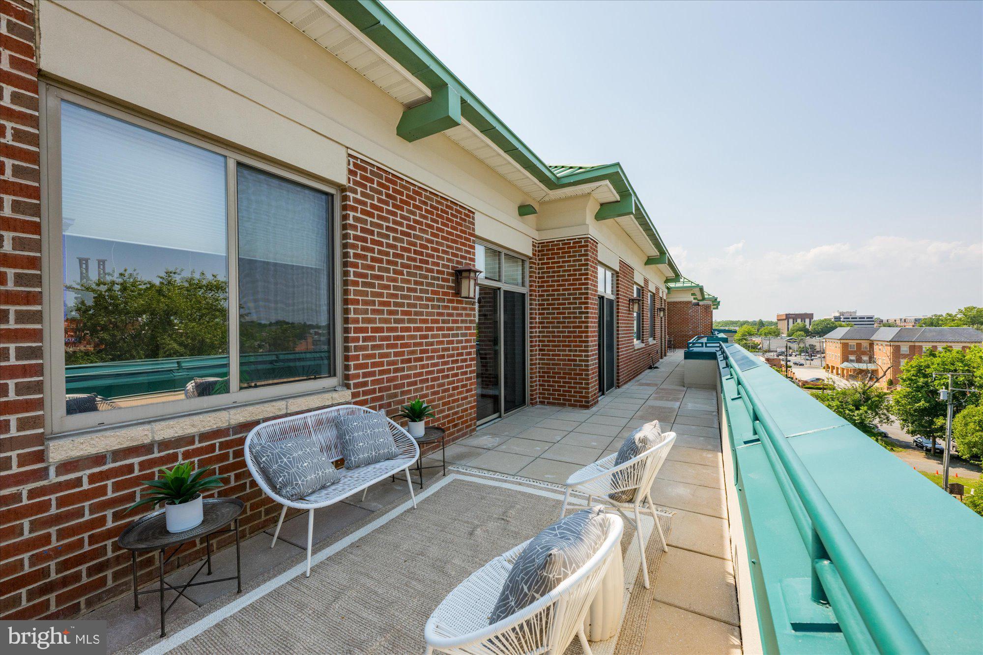 PALLADIUM AT MCLEAN - Residential