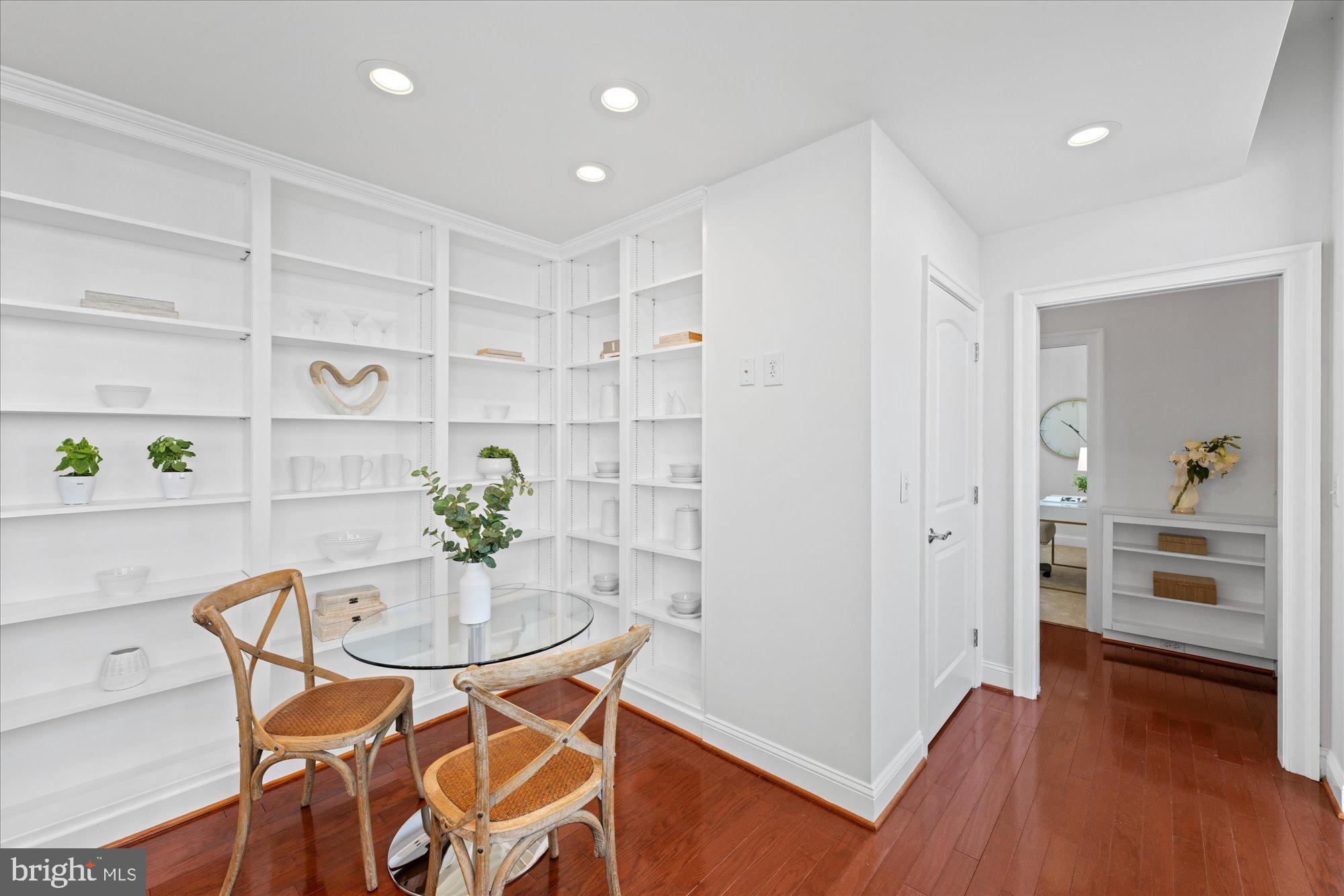 PALLADIUM AT MCLEAN - Residential