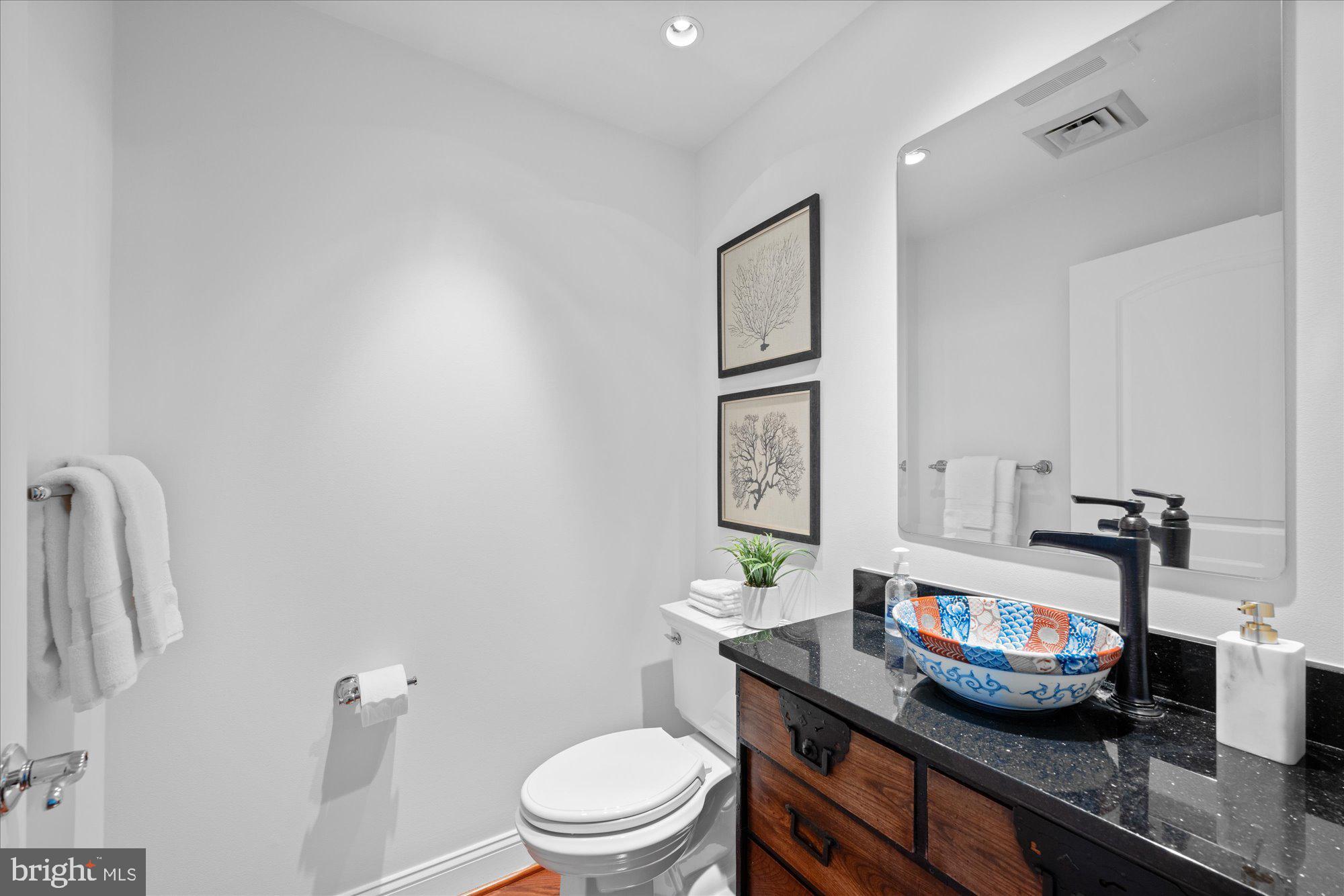 PALLADIUM AT MCLEAN - Residential