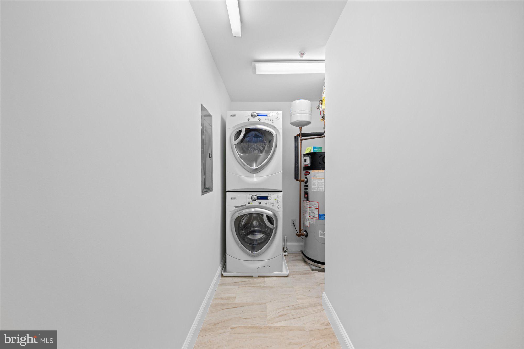 PALLADIUM AT MCLEAN - Residential