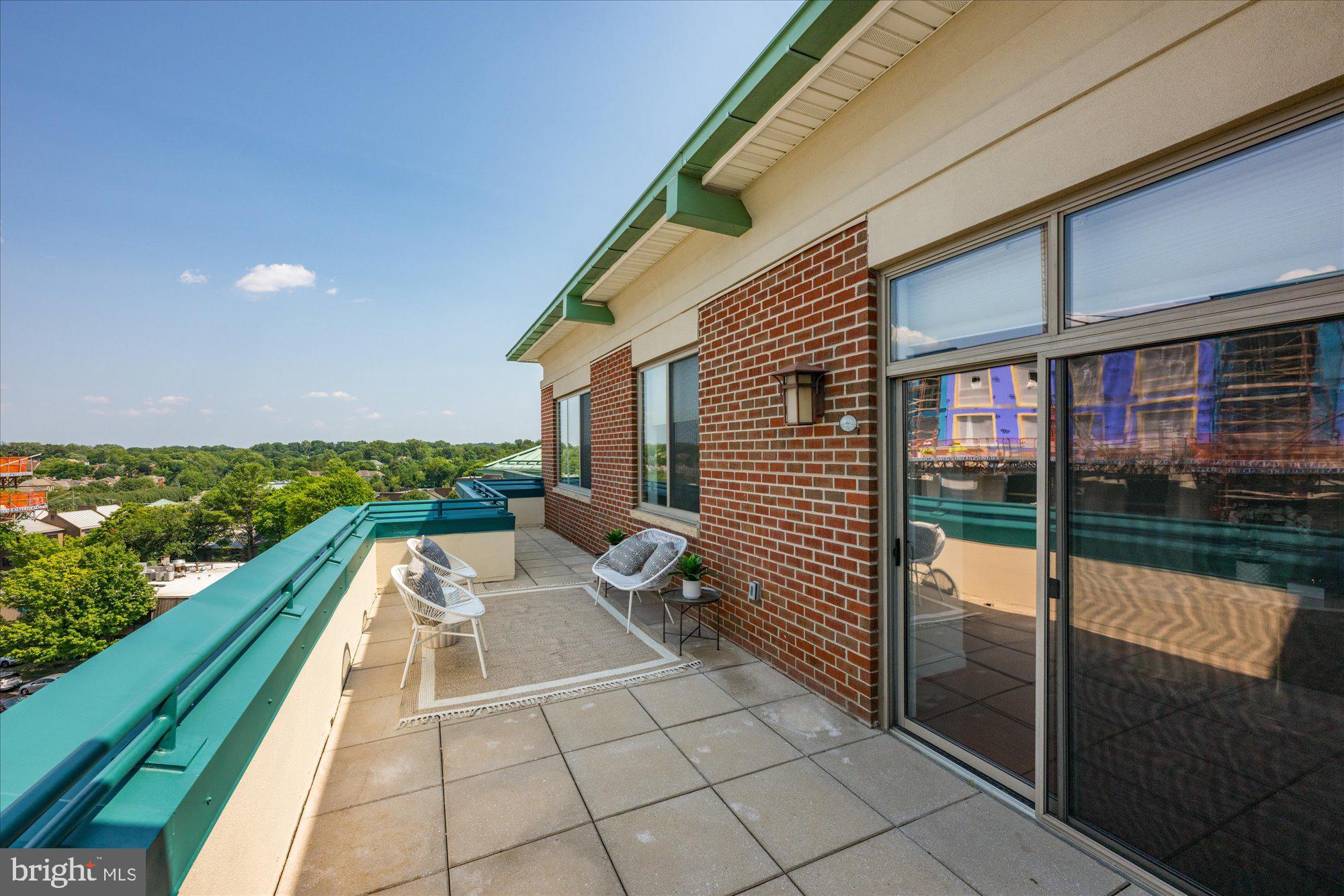 PALLADIUM AT MCLEAN - Residential