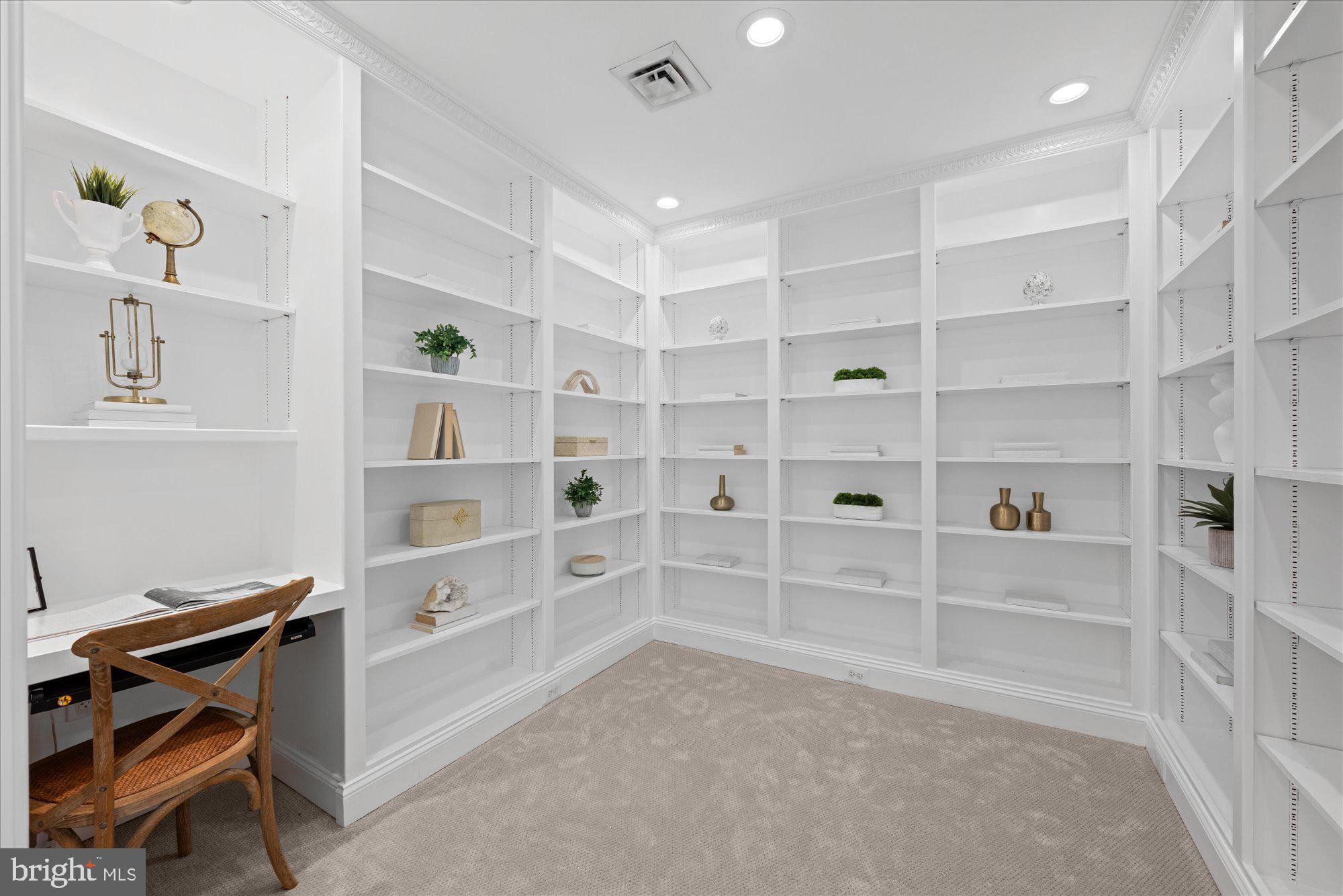 PALLADIUM AT MCLEAN - Residential