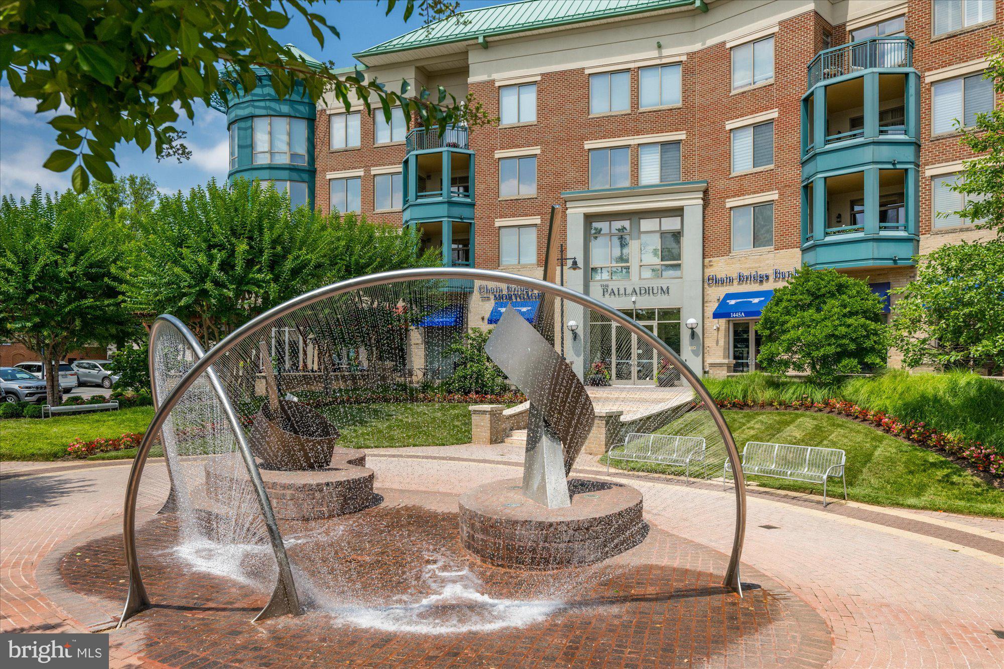 PALLADIUM AT MCLEAN - Residential